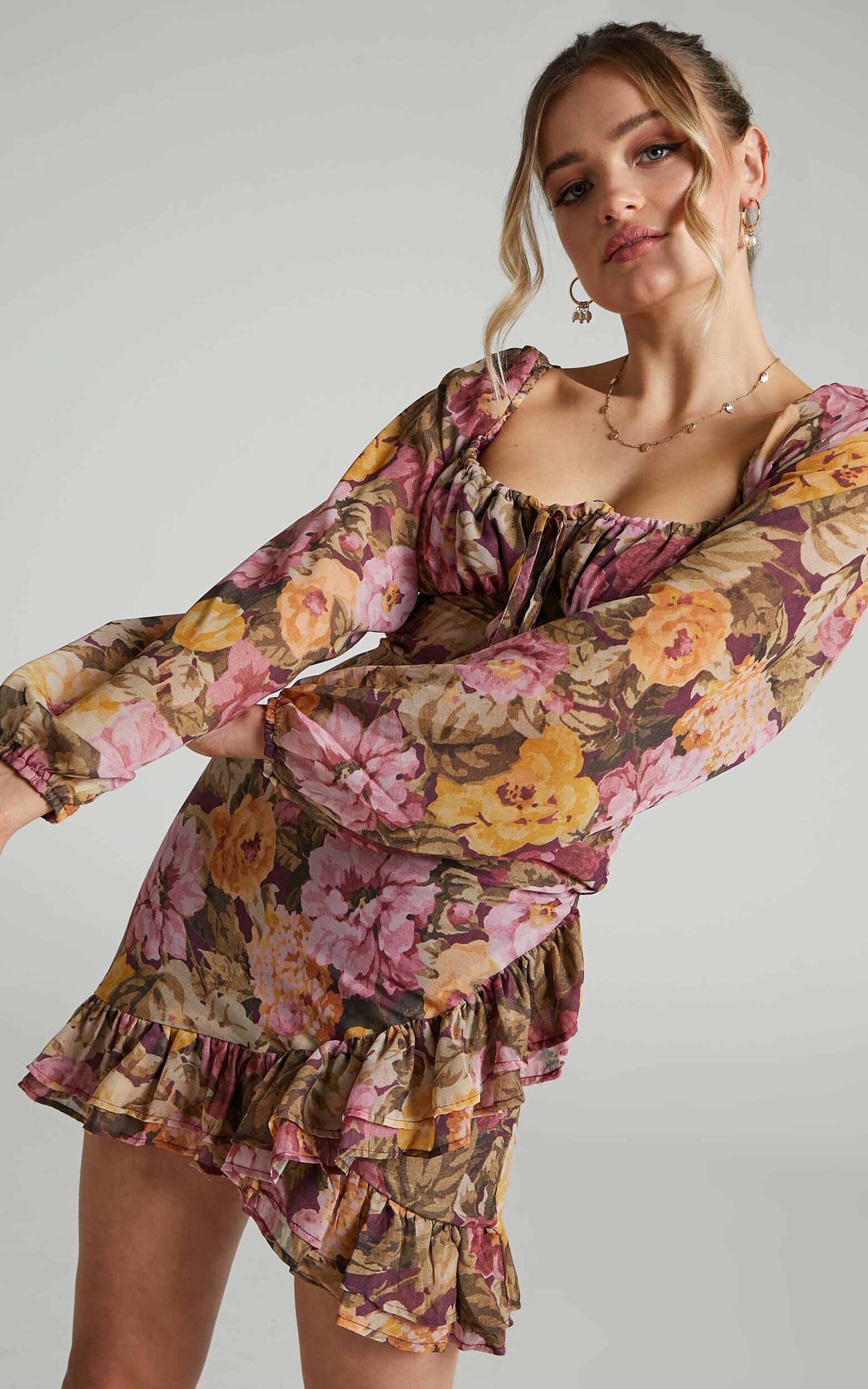 Grizela Mini Dress - Gathered Bust Long Sleeve Dres in Classic Floral - 04, PNK2