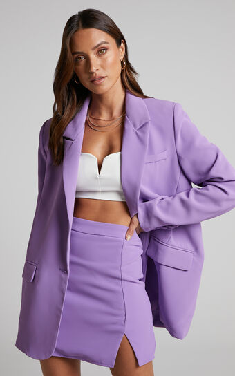 Michelle Oversized Plunge Neck Button Up Blazer in Purple