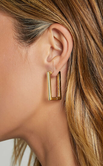Twylah Earrings in Gold