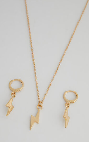 Kazey Necklace & Earrings set in Gold