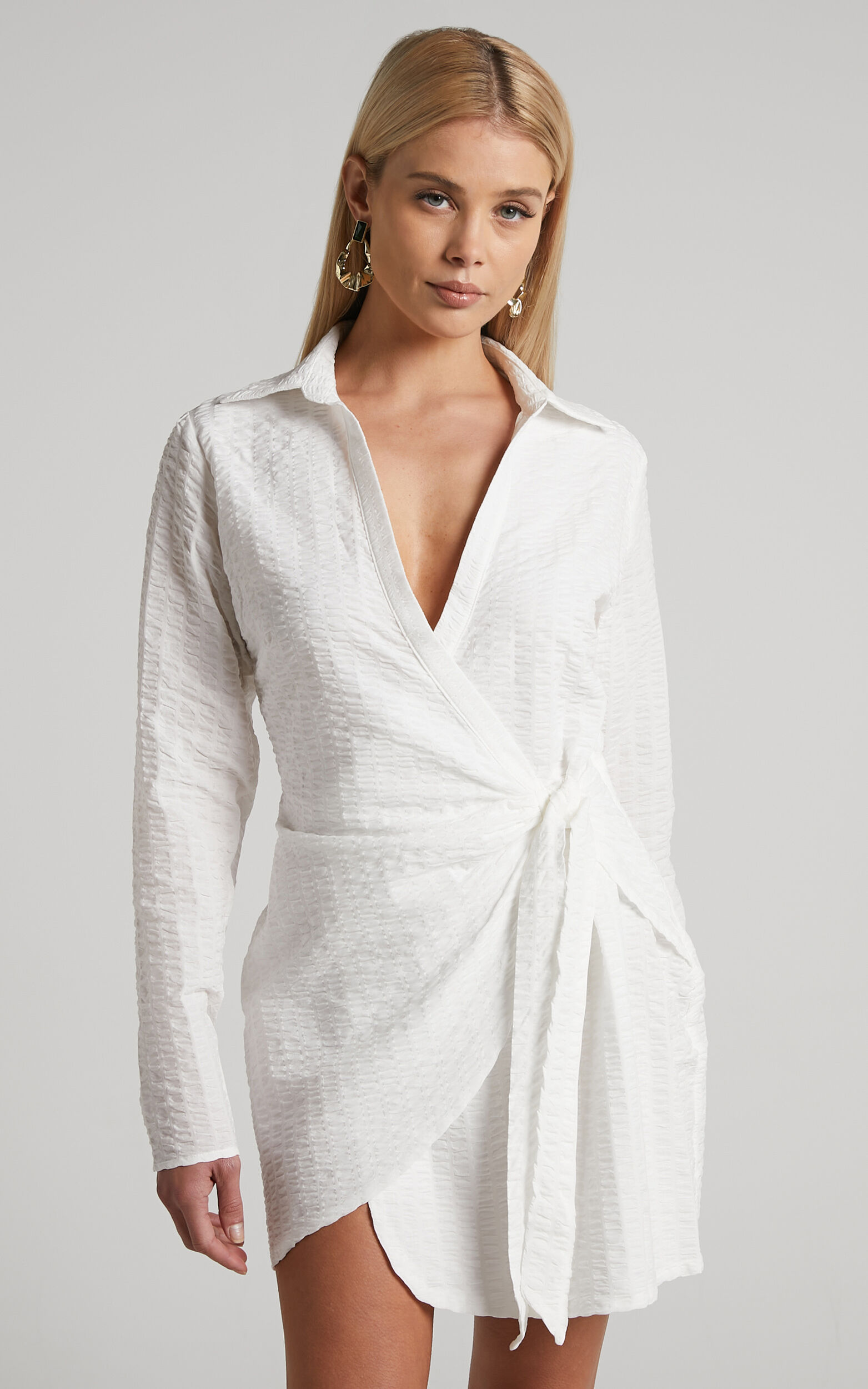 Rayfa Mini Dress - Long Sleeve Textured Wrap Dress in White - 06, WHT1