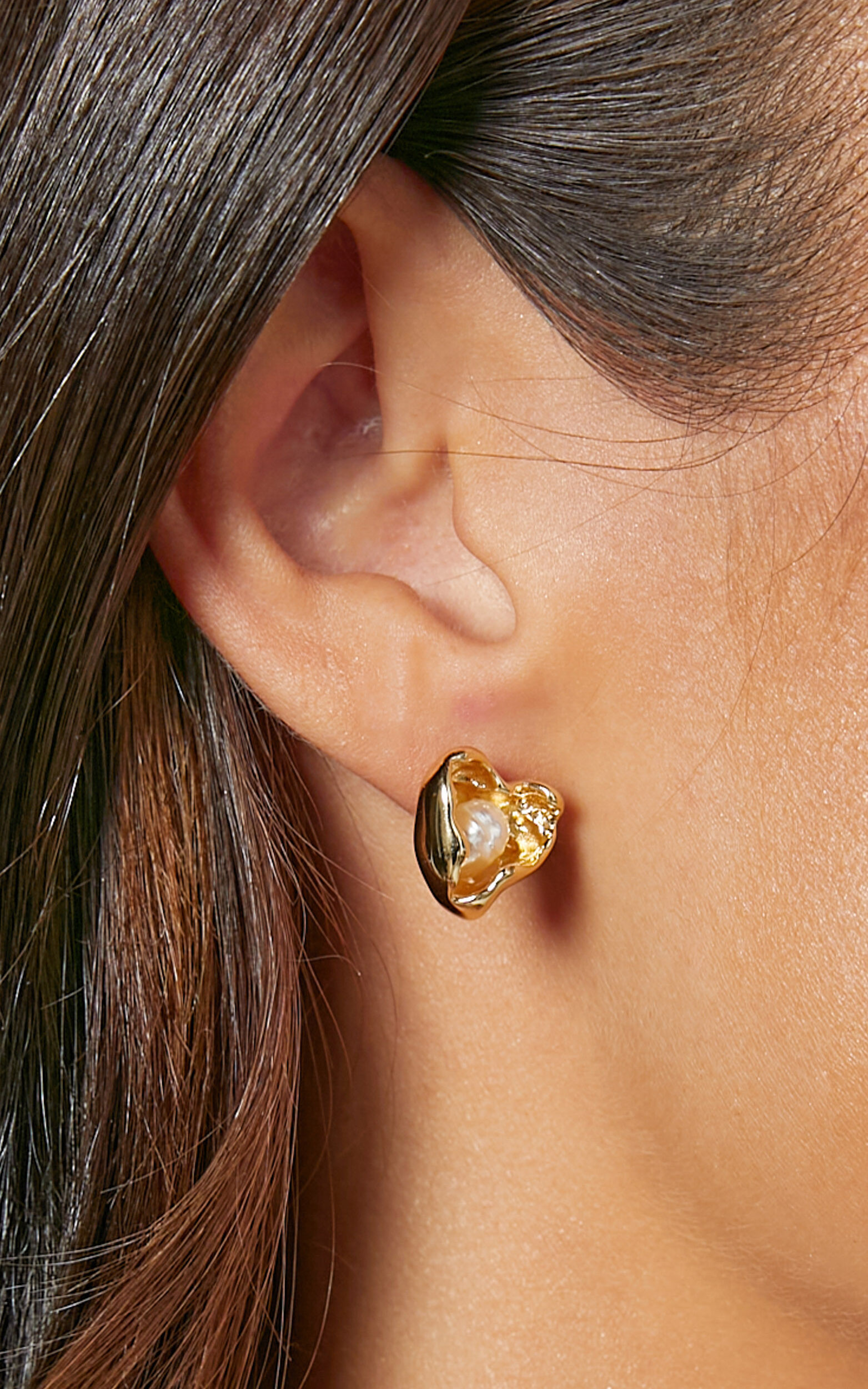 Bobbi Pearl Stud Earring in Gold - NoSize, GLD1