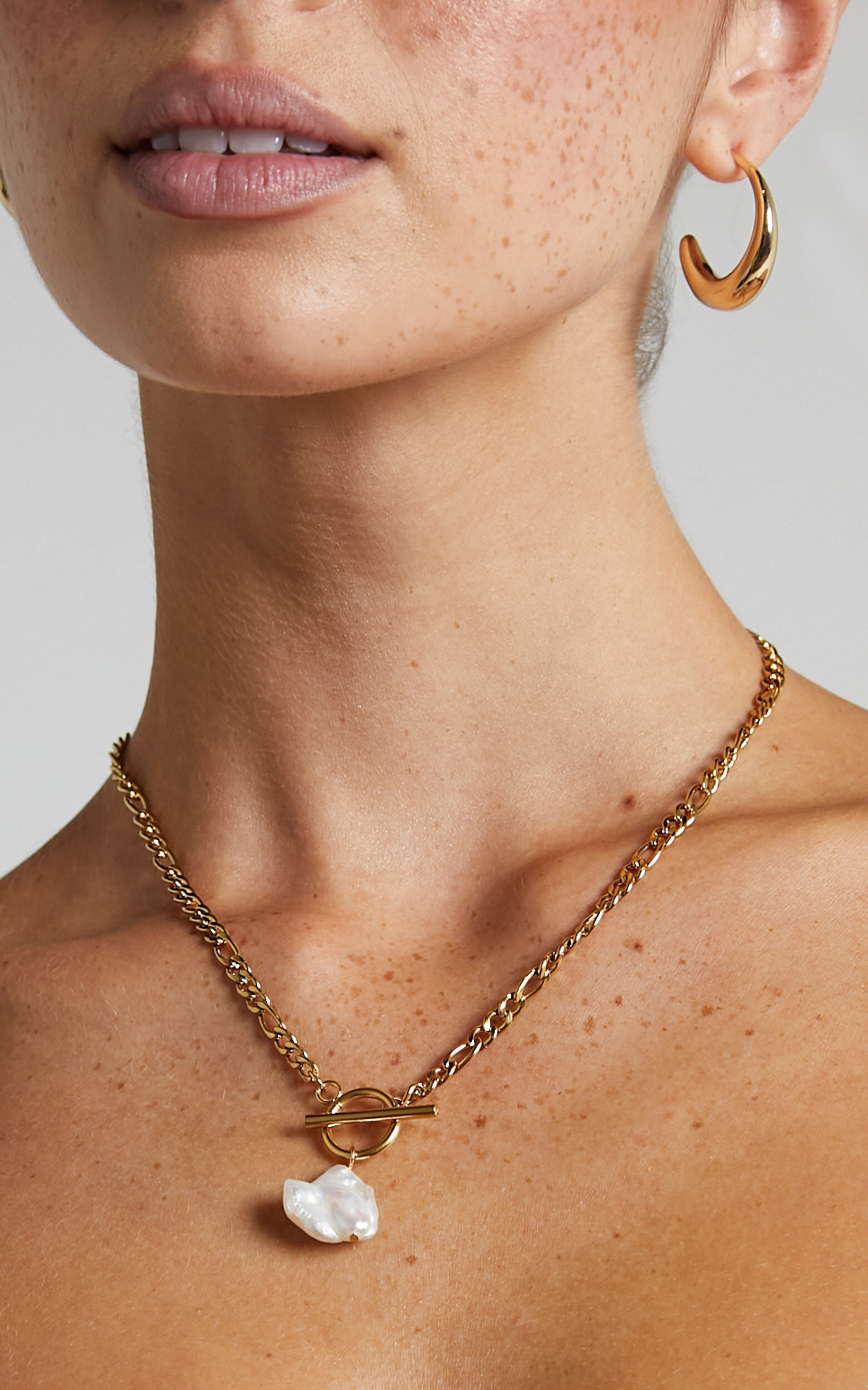 Mabello Necklace in Gold - OneSize, GLD1, super-hi-res image number null