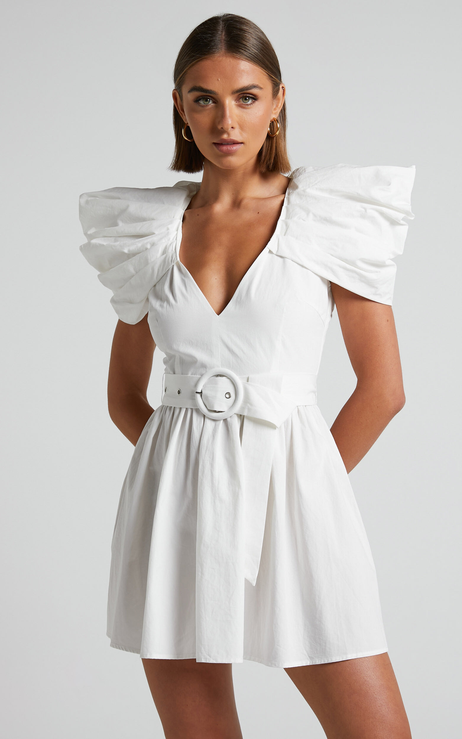 Haydie Mini Dress - Exaggerated Shoulder Belted Dress in White - 04, WHT1