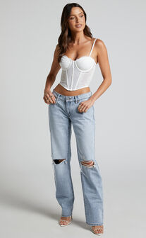 Abrand - A '99 Low Straight Joanne Rip Jeans in Distressed Light Denim