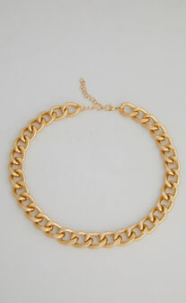 Zetta Necklace in Gold