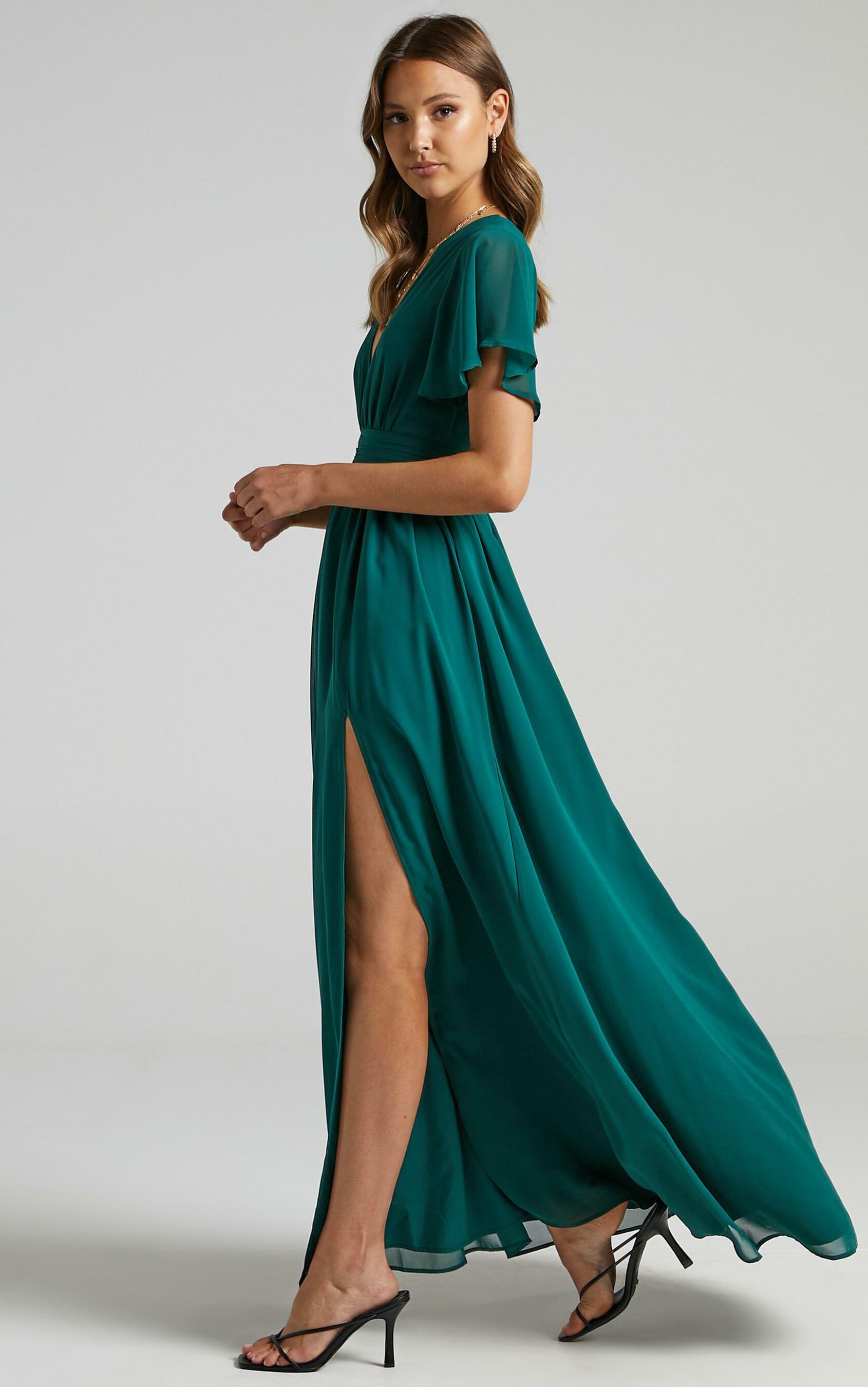 august-dress-in-emerald