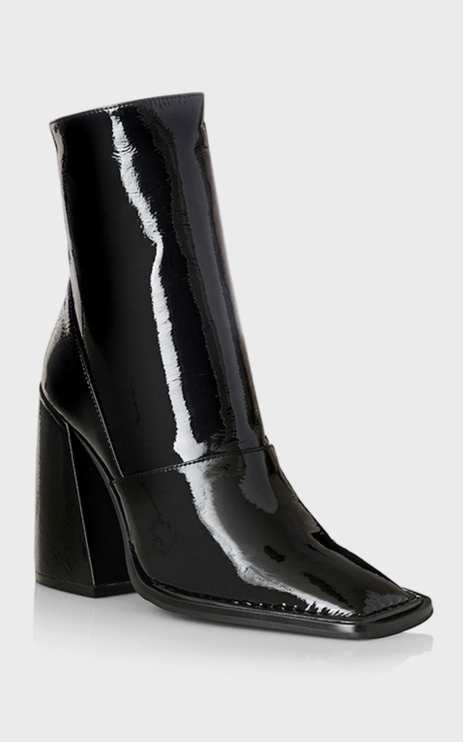 Alias Mae - Eden Boots in Black Patent | Showpo