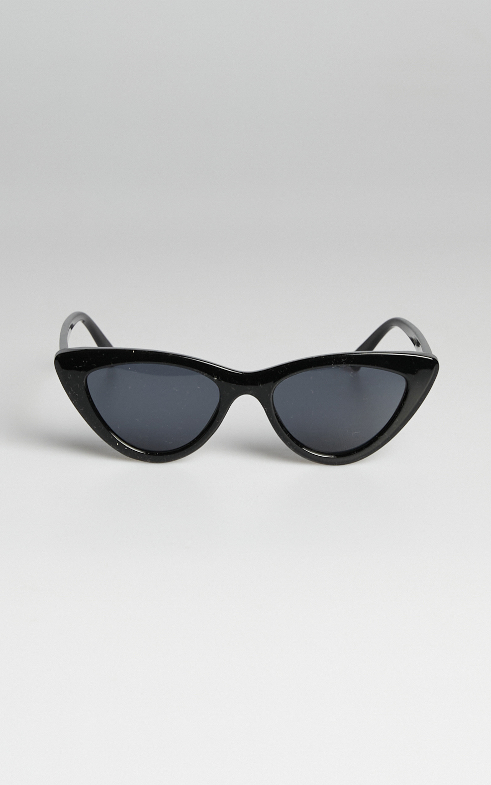 Kayleen Cat Eye Sunglasses in Black - NoSize, BLK1, hi-res image number null
