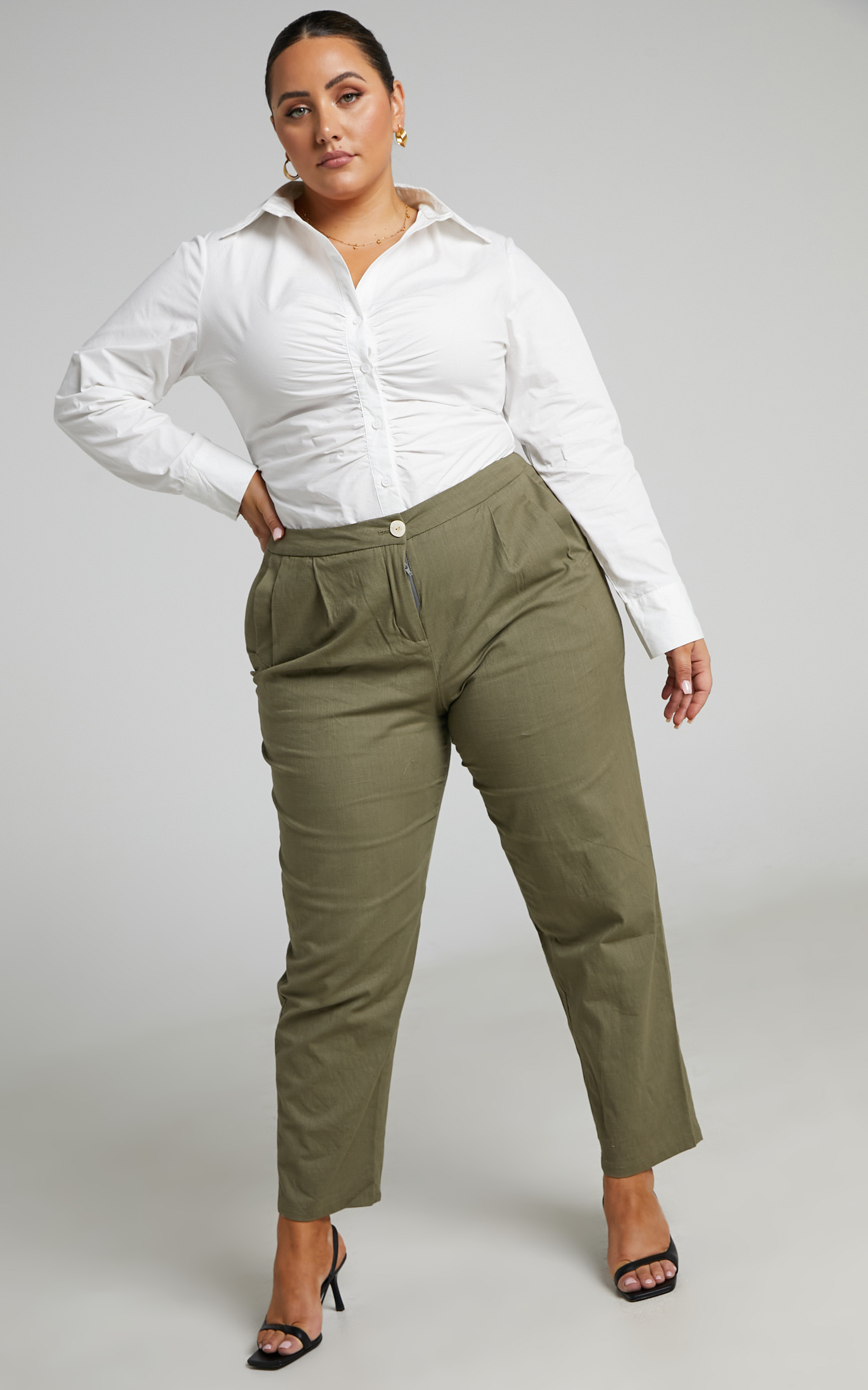 Lavinia Pleated Front Cropped Pant in Olive - 04, GRN1, hi-res image number null