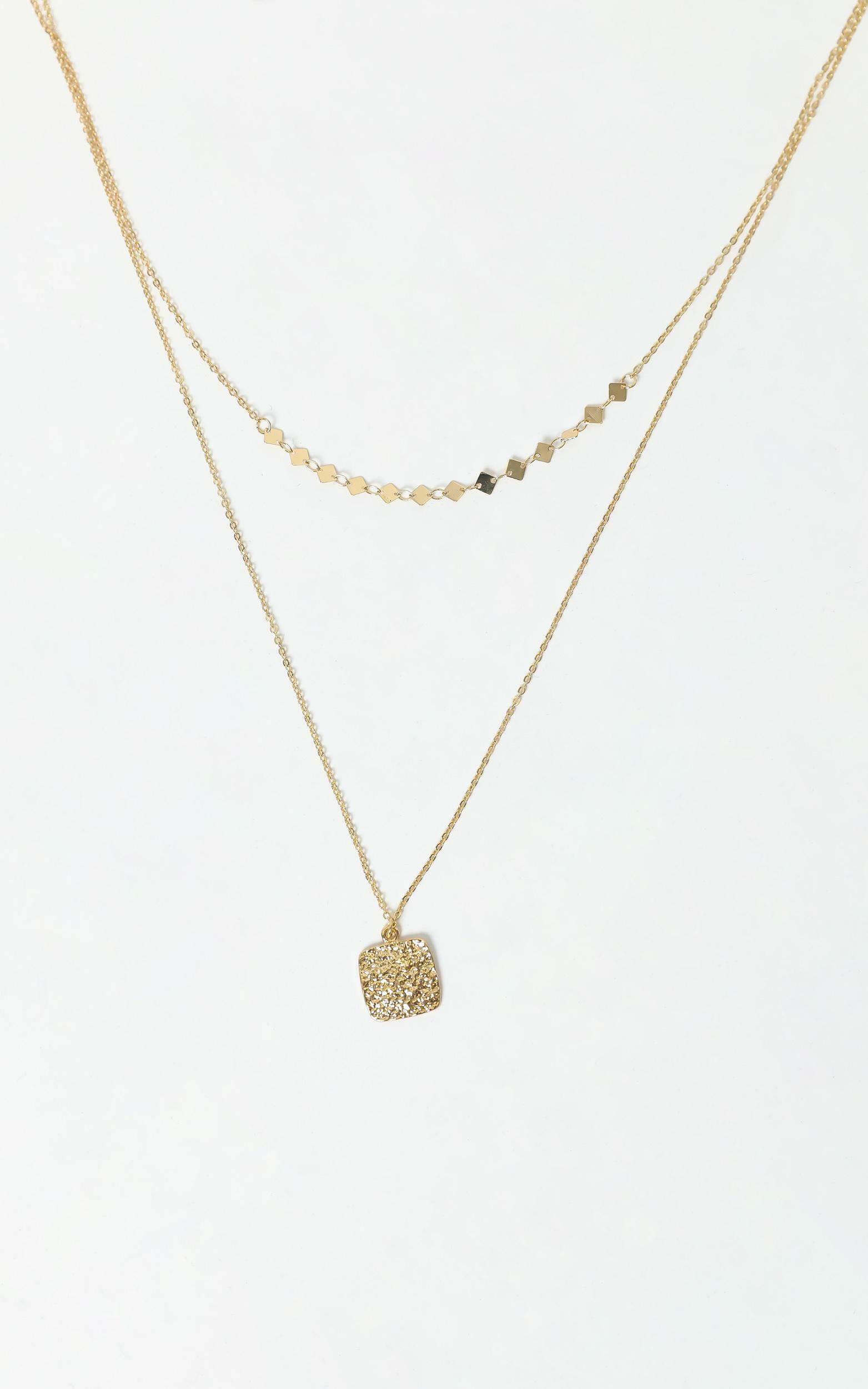 Pendent Necklace in Gold, GLD1, hi-res image number null