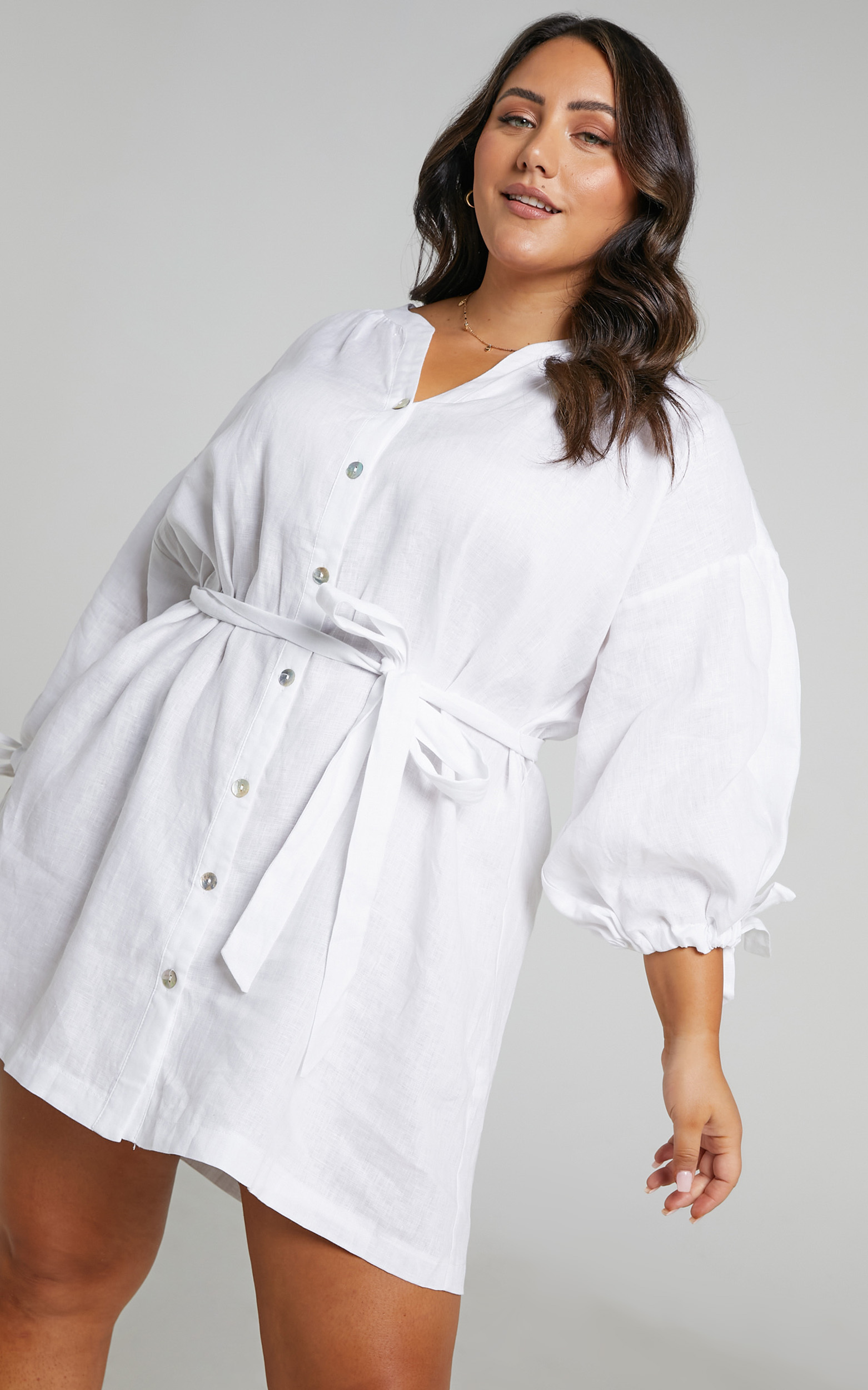 Amalie The Label - Bellafleure Linen Balloon Sleeve Relaxed Button Front Mini Dress in White - 06, WHT2, hi-res image number null
