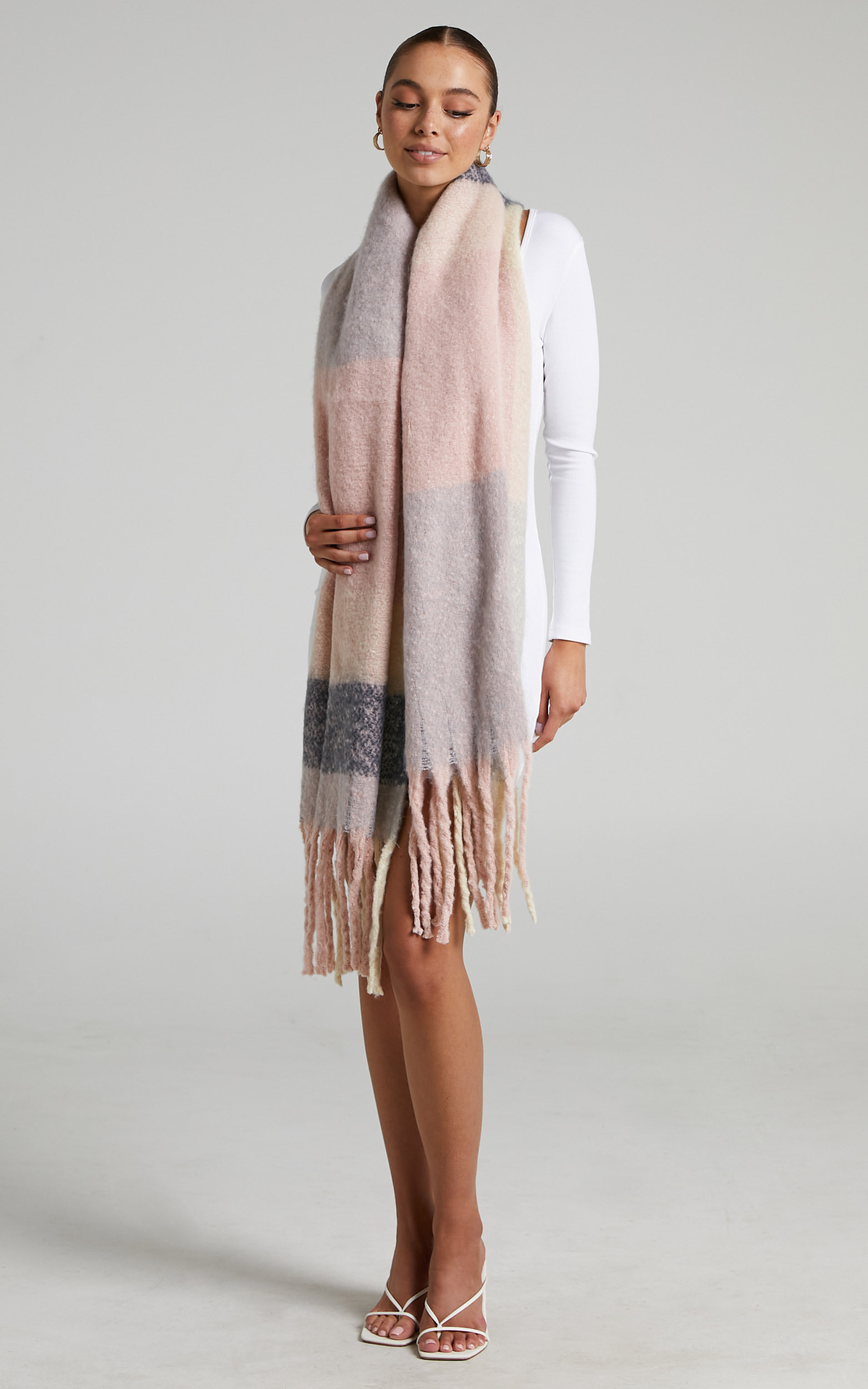 Mellania Scarf in Pink/Grey - NoSize, PNK1, hi-res image number null
