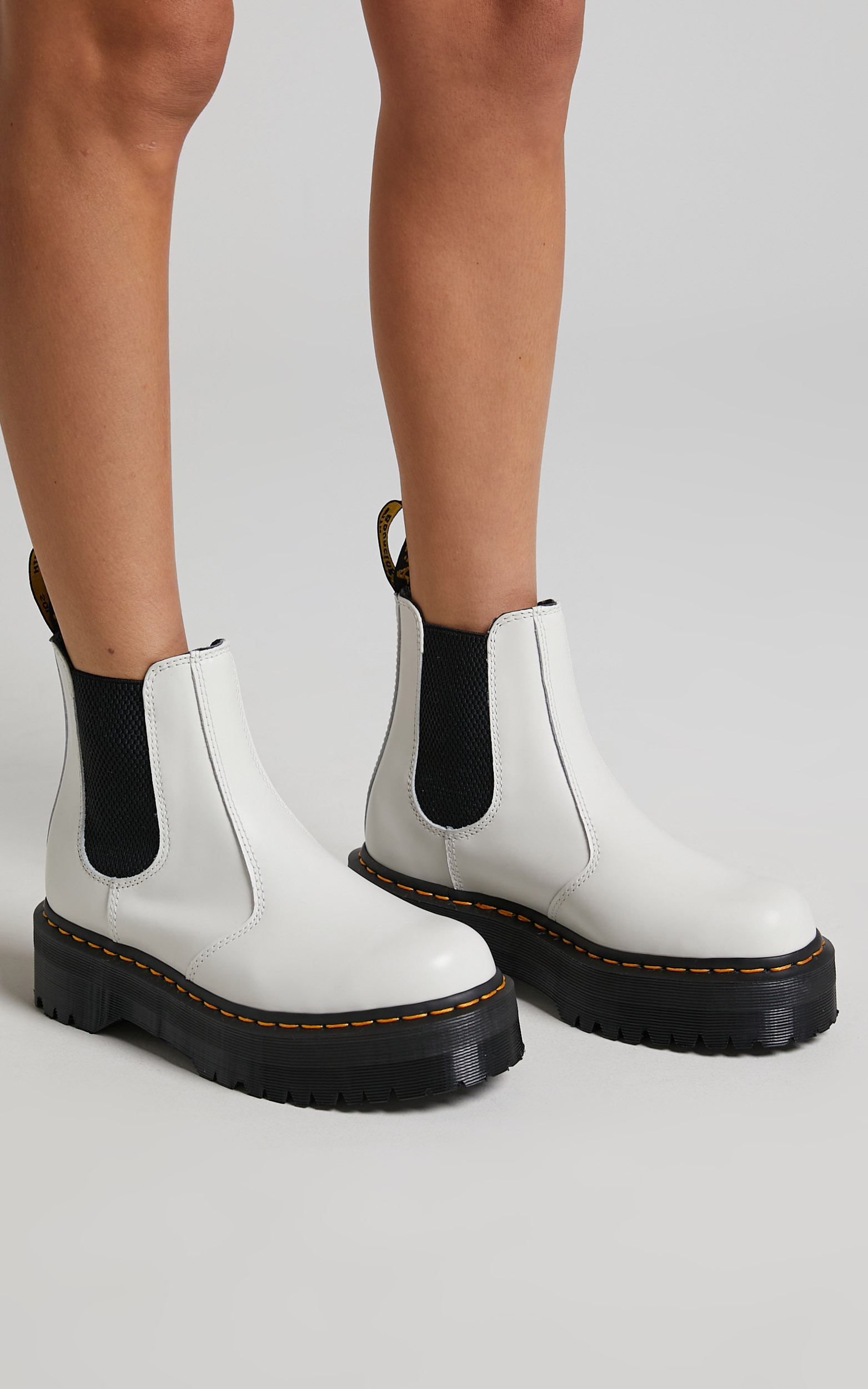 Dr. Martens - 2976 Quad Chelsea Boot in White Smooth - 05, WHT1, hi-res image number null