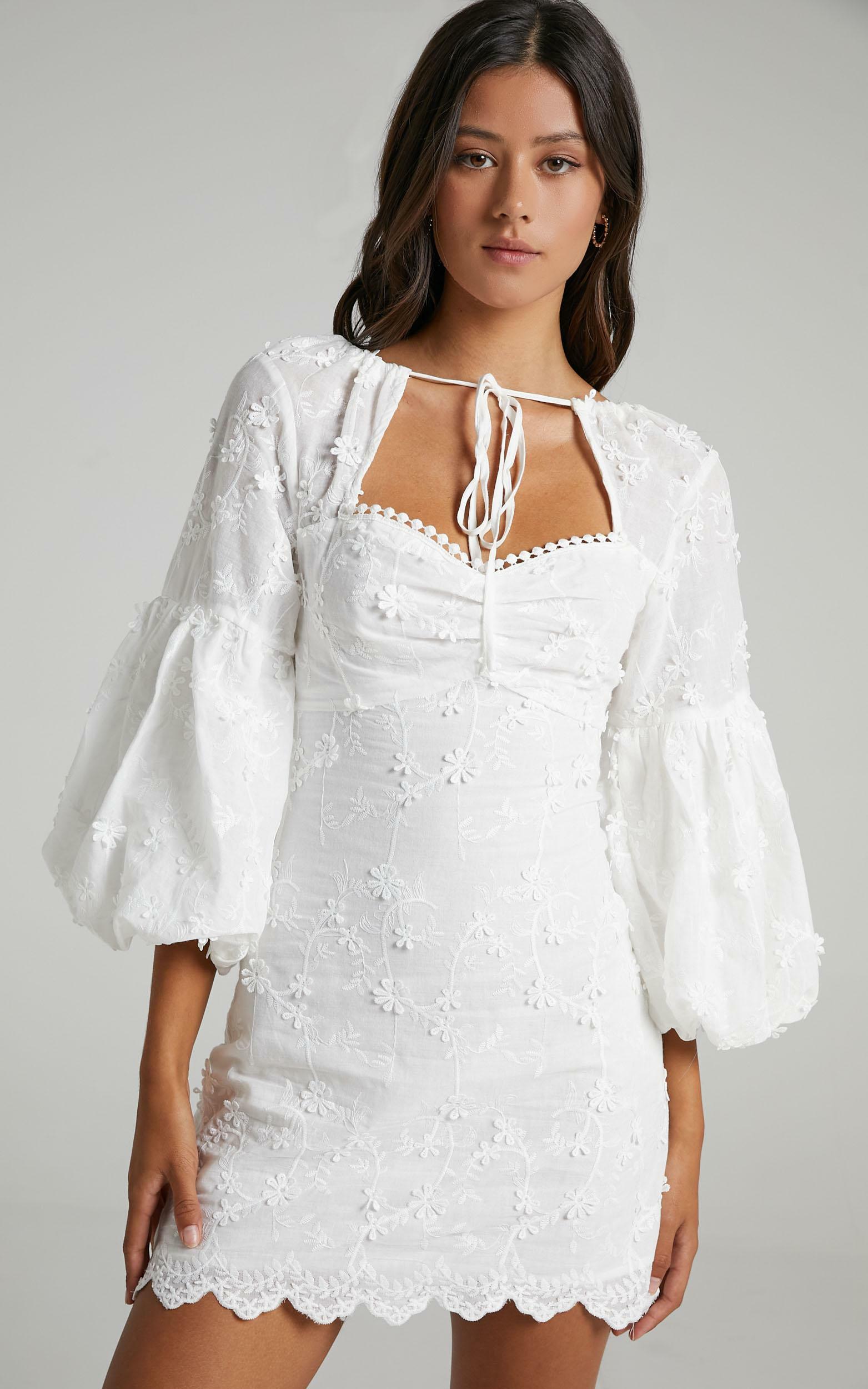 Kamillah Dress in White - 06, WHT1, hi-res image number null