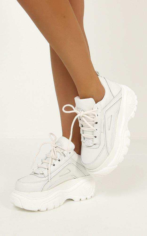 Windsor Smith - Lupe Sneakers In White 