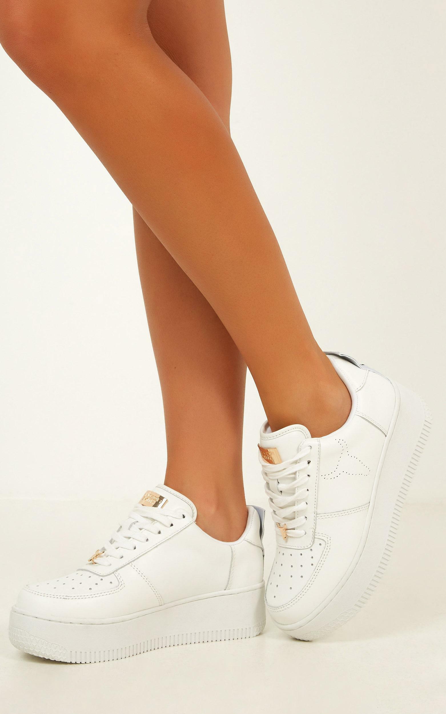 Windsor Smith - Racer Sneakers in white leather - 10, White, hi-res image number null
