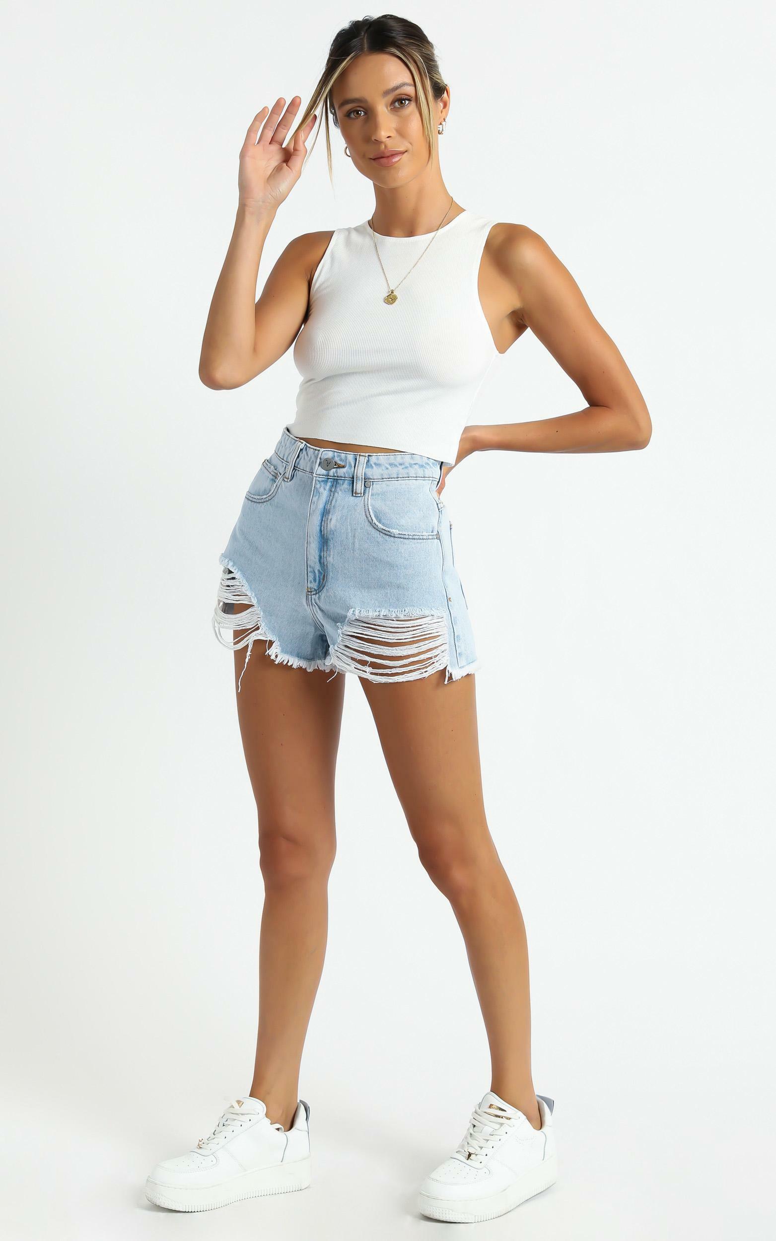 Abrand - A High Relaxed Denim Short in Salty Stone - 06, BLU1, hi-res image number null