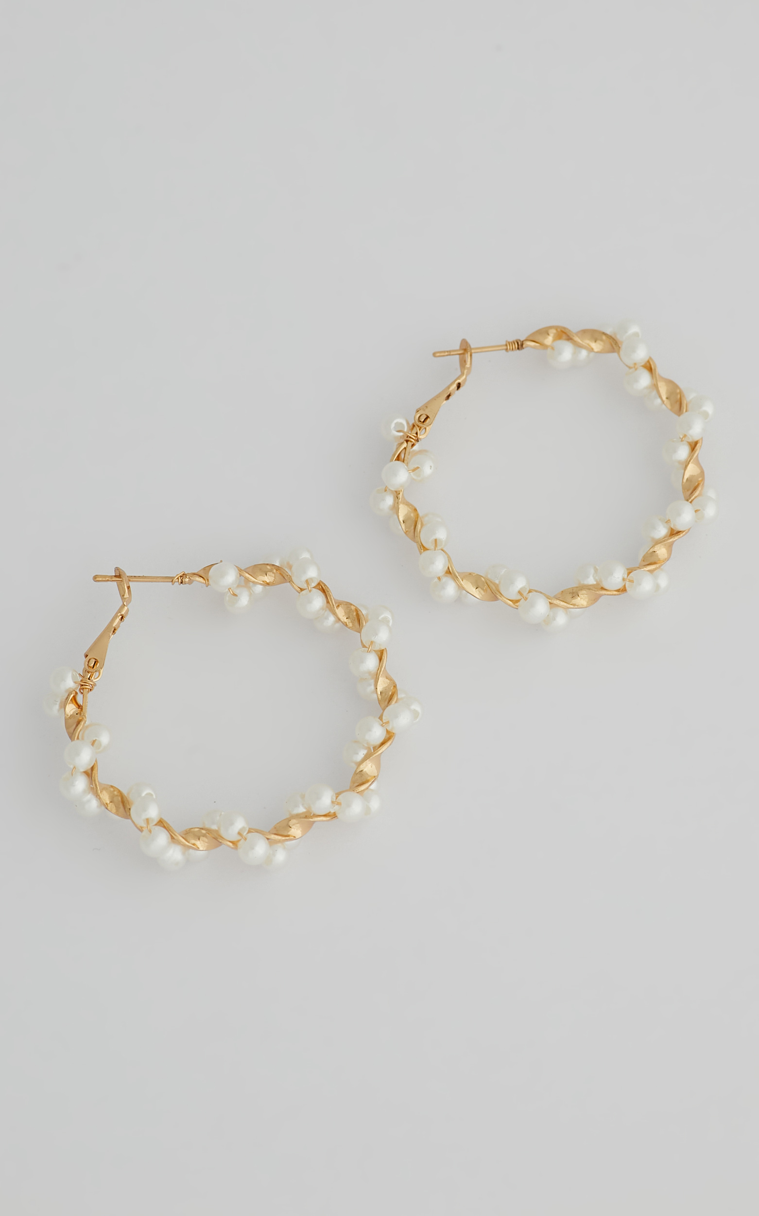 Bev Hoop Earrings in Gold and Pearl - NoSize, GLD1, hi-res image number null