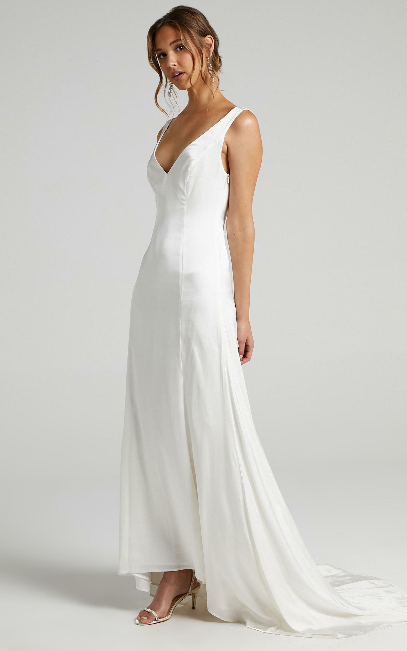 Deeply In Love Gown in Ivory - 06, WHT1, hi-res image number null