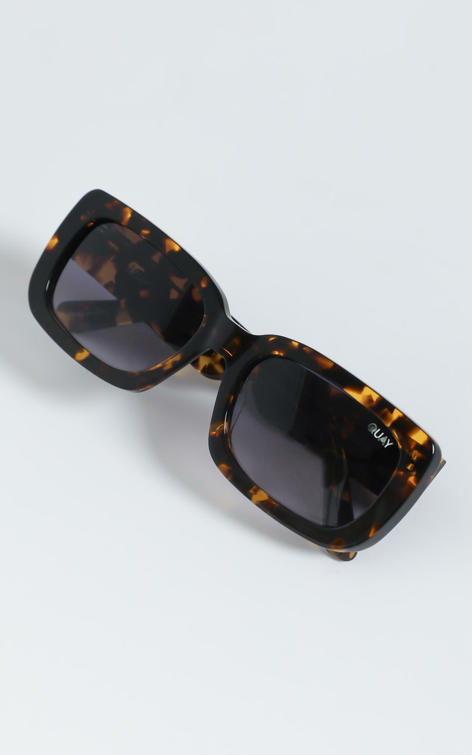 Quay - Yada Yada Sunglasses in Tort / Smoke | Showpo