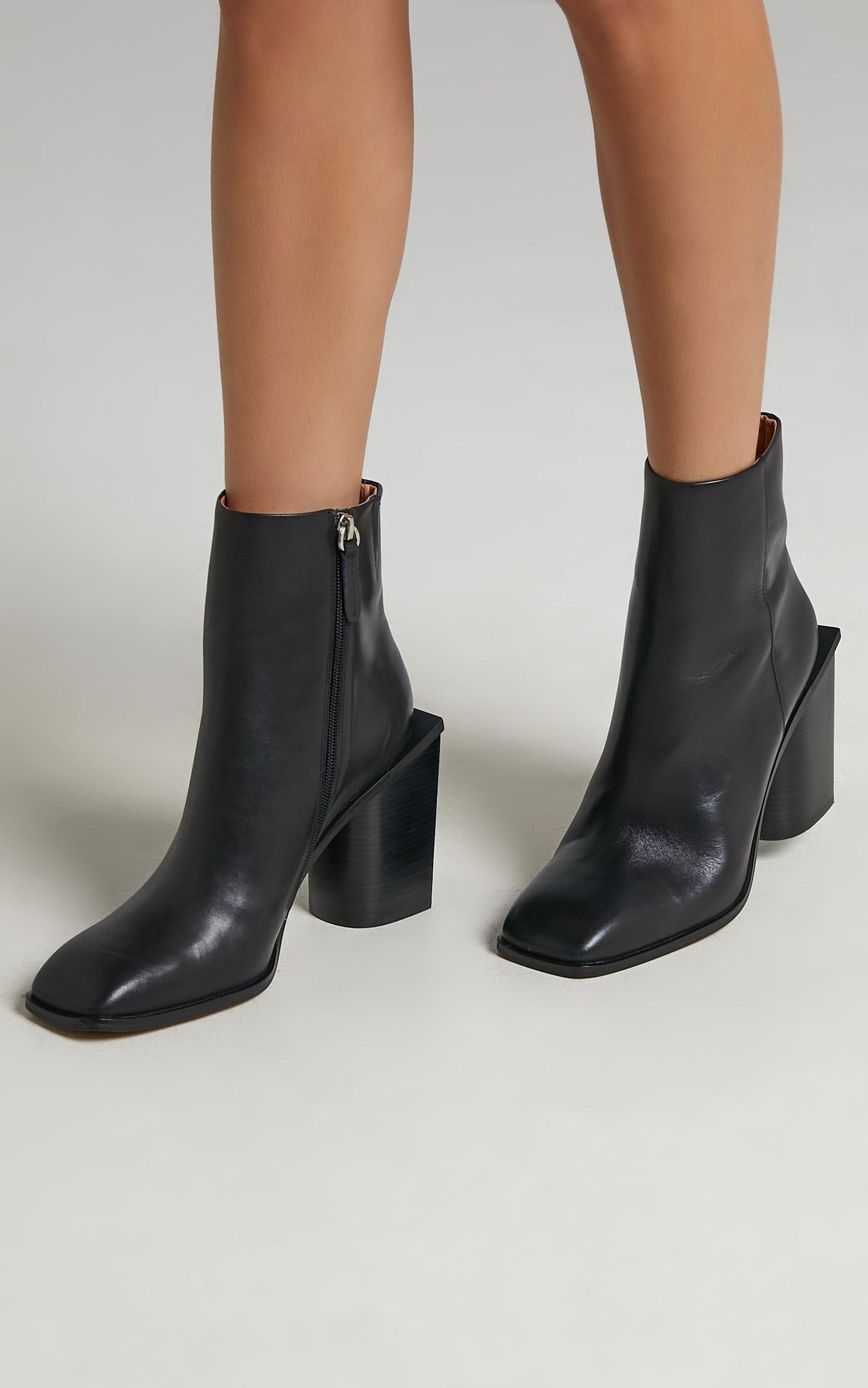 Alias Mae - Sylvie Boots in Black Burnished - 5.5, BLK2, hi-res image number null