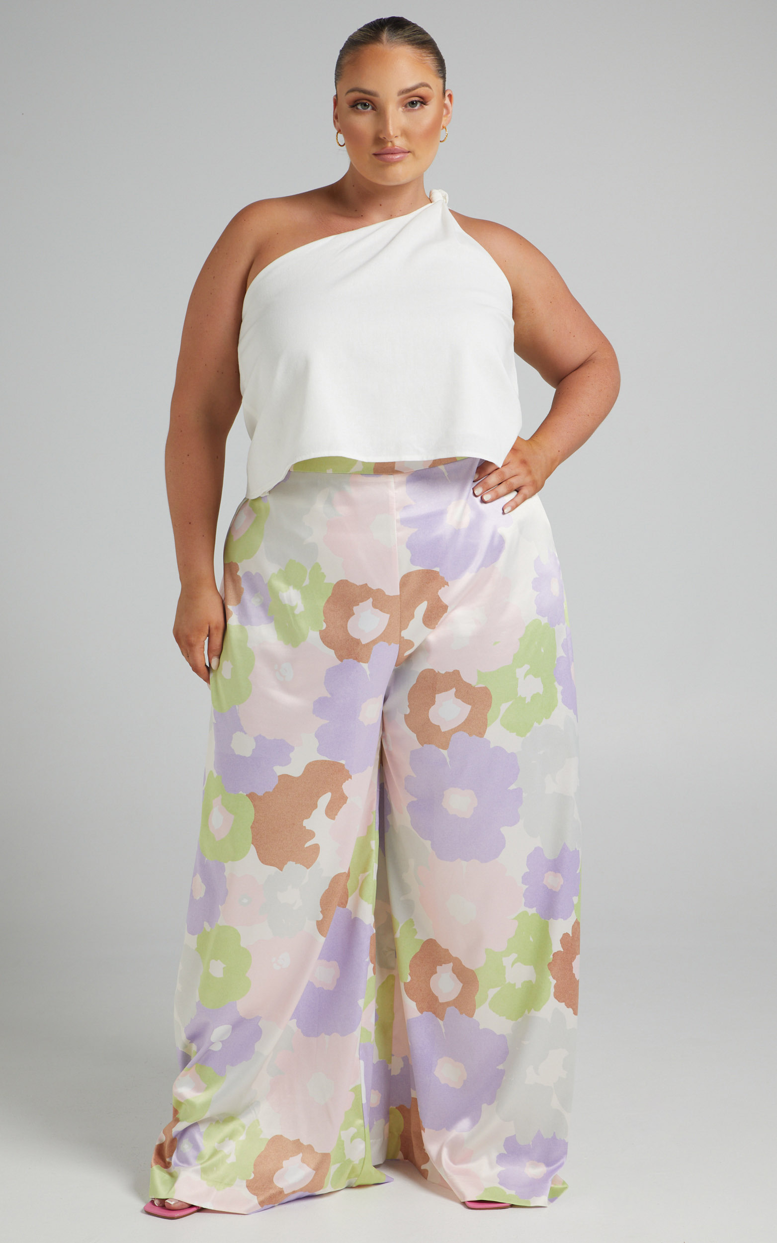 Leighton High waisted wide leg pants in Lumiere Floral - 06, MLT1, hi-res image number null
