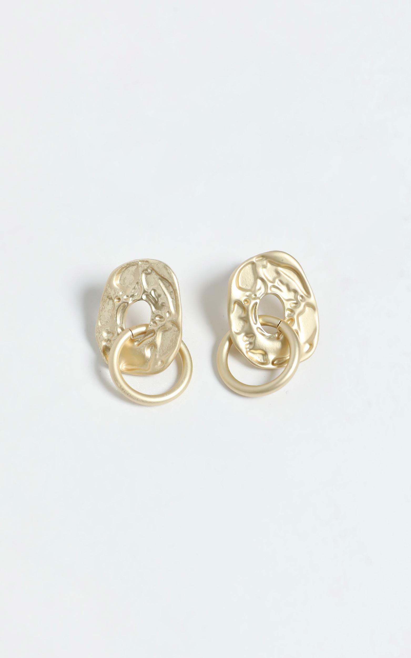 Sunniva Earrings in Gold, GLD1, hi-res image number null