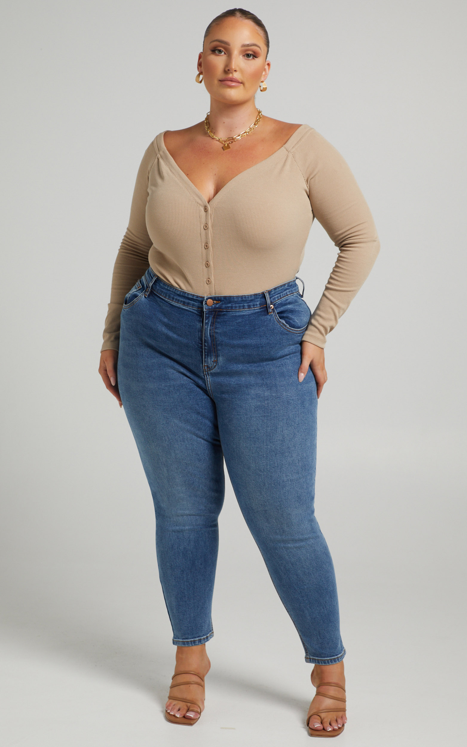 Lucilla Contour fitted Jeans in Blue - 04, BLU1, hi-res image number null