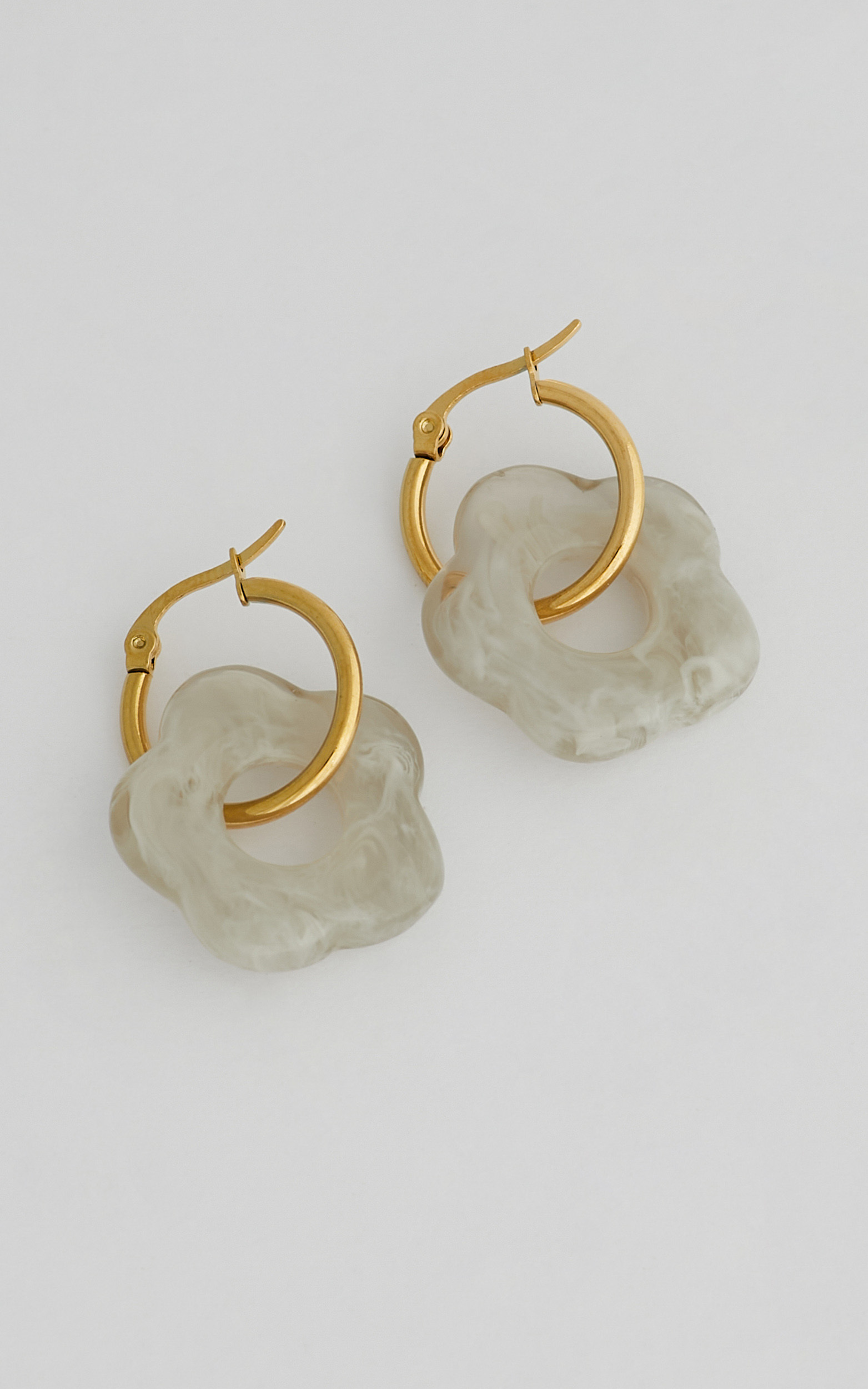 Kylie Flower Earrings in White | Showpo USA