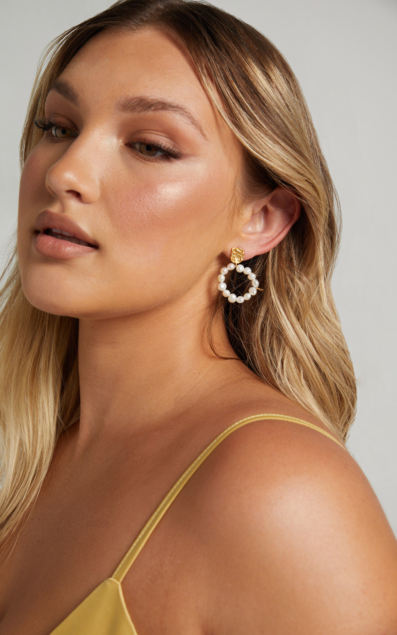 ADALEE DROP EARRINGS in Gold - NoSize, GLD1, hi-res image number null