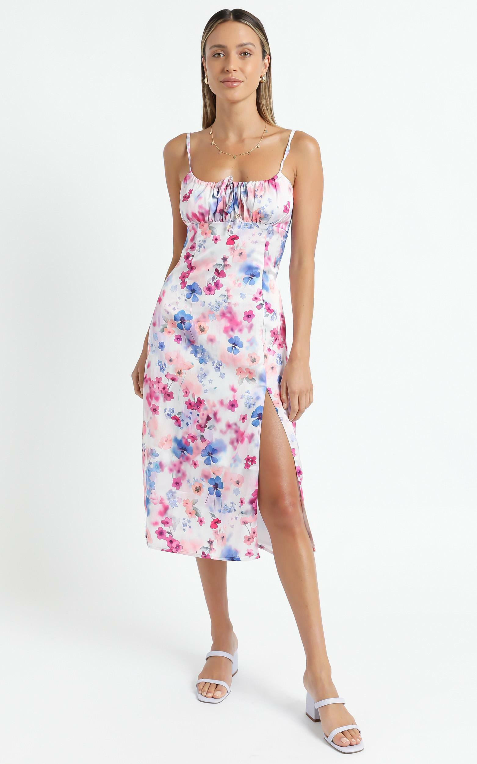 Not your Gal Midi Dress in Blur Floral - 06, PNK1, hi-res image number null