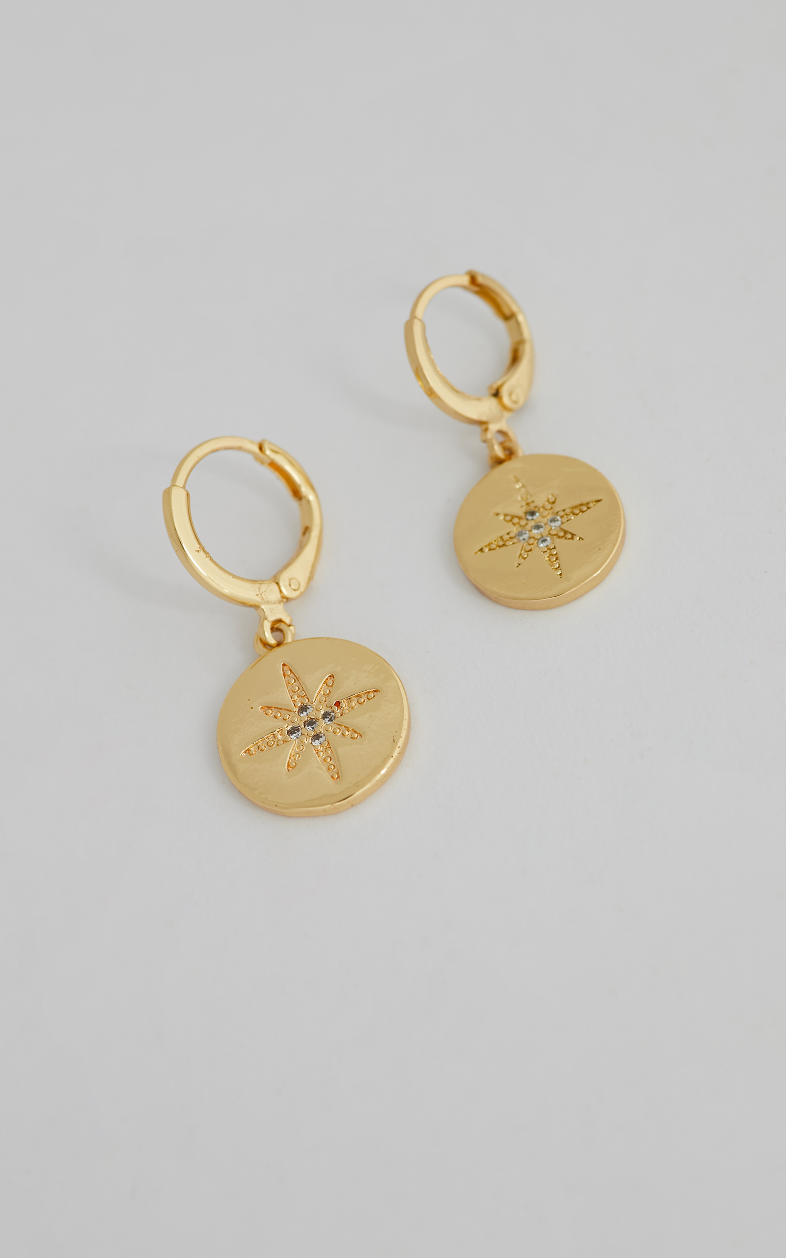 Stefanily Diamante Star Disc Earrings in Gold - NoSize, GLD1, hi-res image number null
