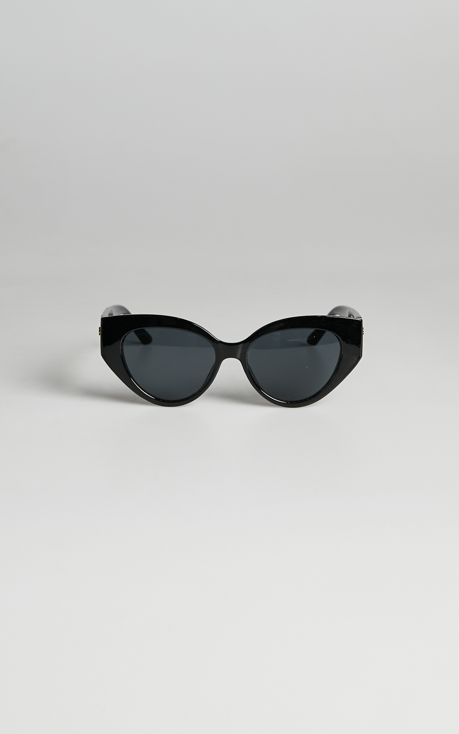 Peta and Jain - Libertine Sunglasses in Black - NoSize, BLK1, hi-res image number null