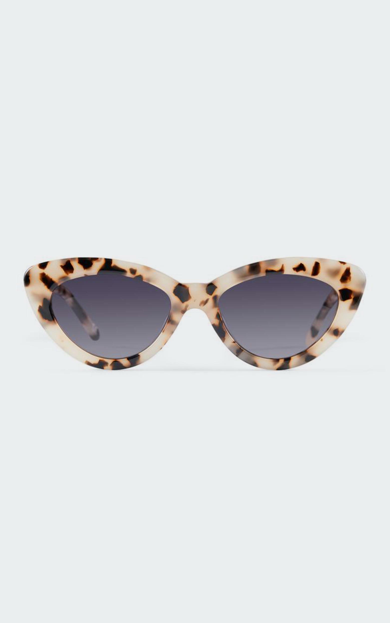Luv Lou - The Harley Sunglasses in Cream Tort, CRE1, hi-res image number null