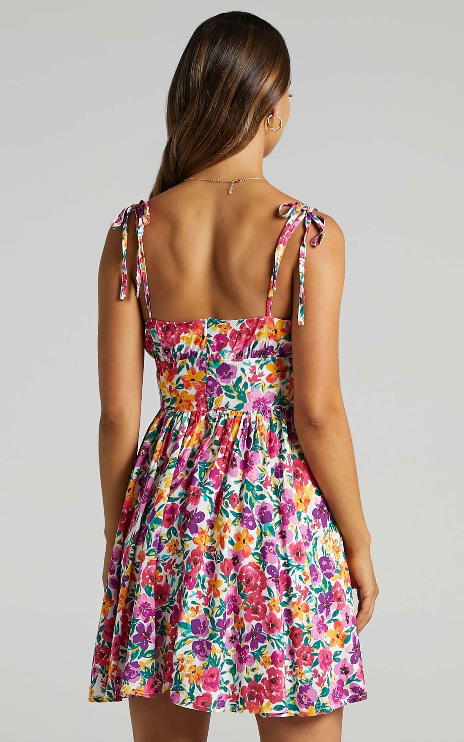 Summer Jam Sweetheart Mini Dress In Packed Floral Showpo