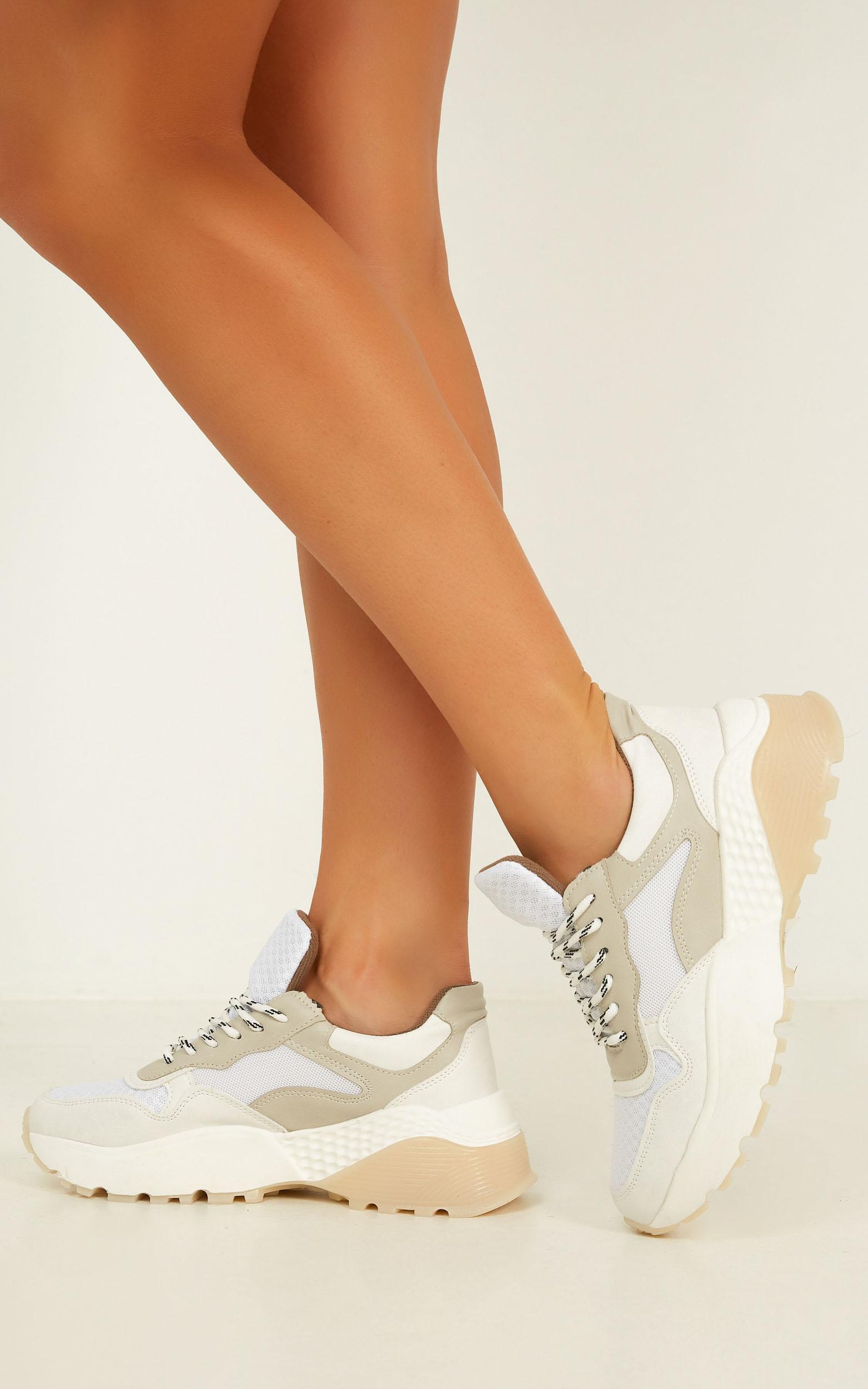Therapy - Busta Sneakers In White | Showpo