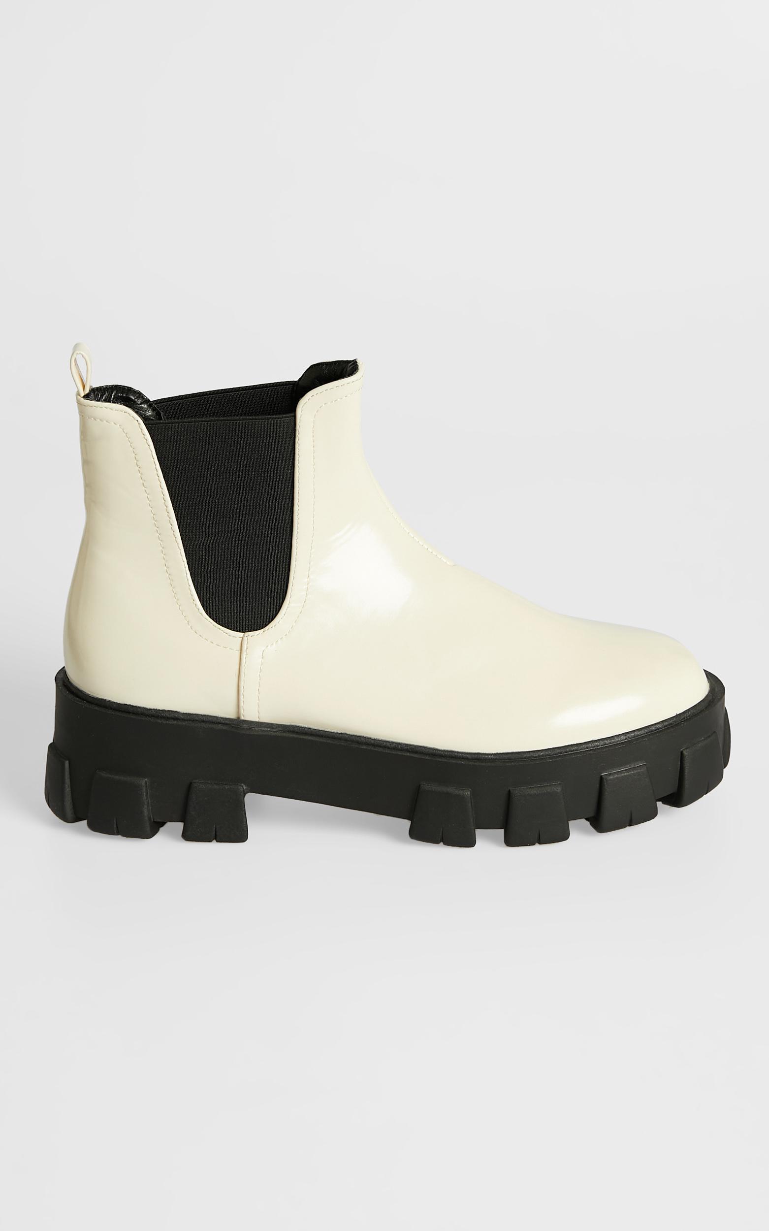 Billini - Xanthos Boots in Bone Patent - 05, BRN2, hi-res image number null
