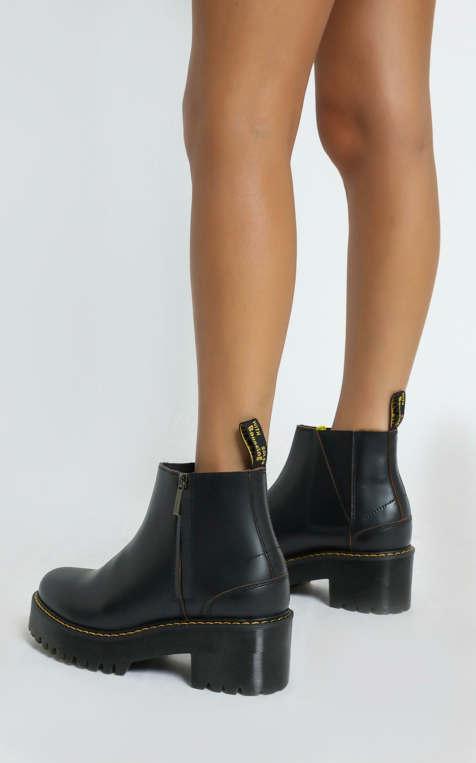 Dr. Martens - Rometty II Chelsea Boot in Black - 06, BLK1, hi-res image number null
