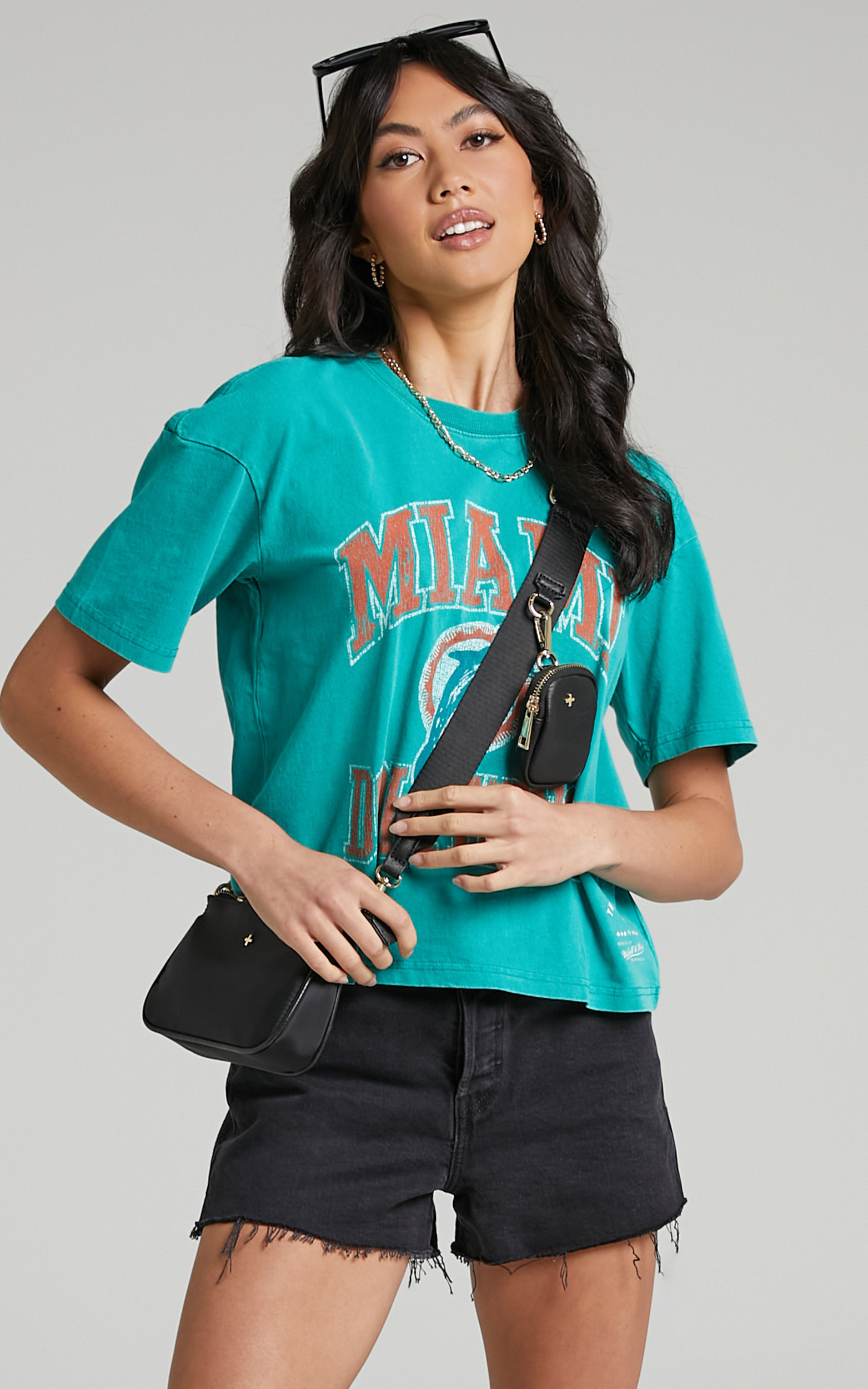 Mitchell & Ness - Ivy Arch Women's Boxy Tee Dolphins in Teal - L, GRN1, hi-res image number null