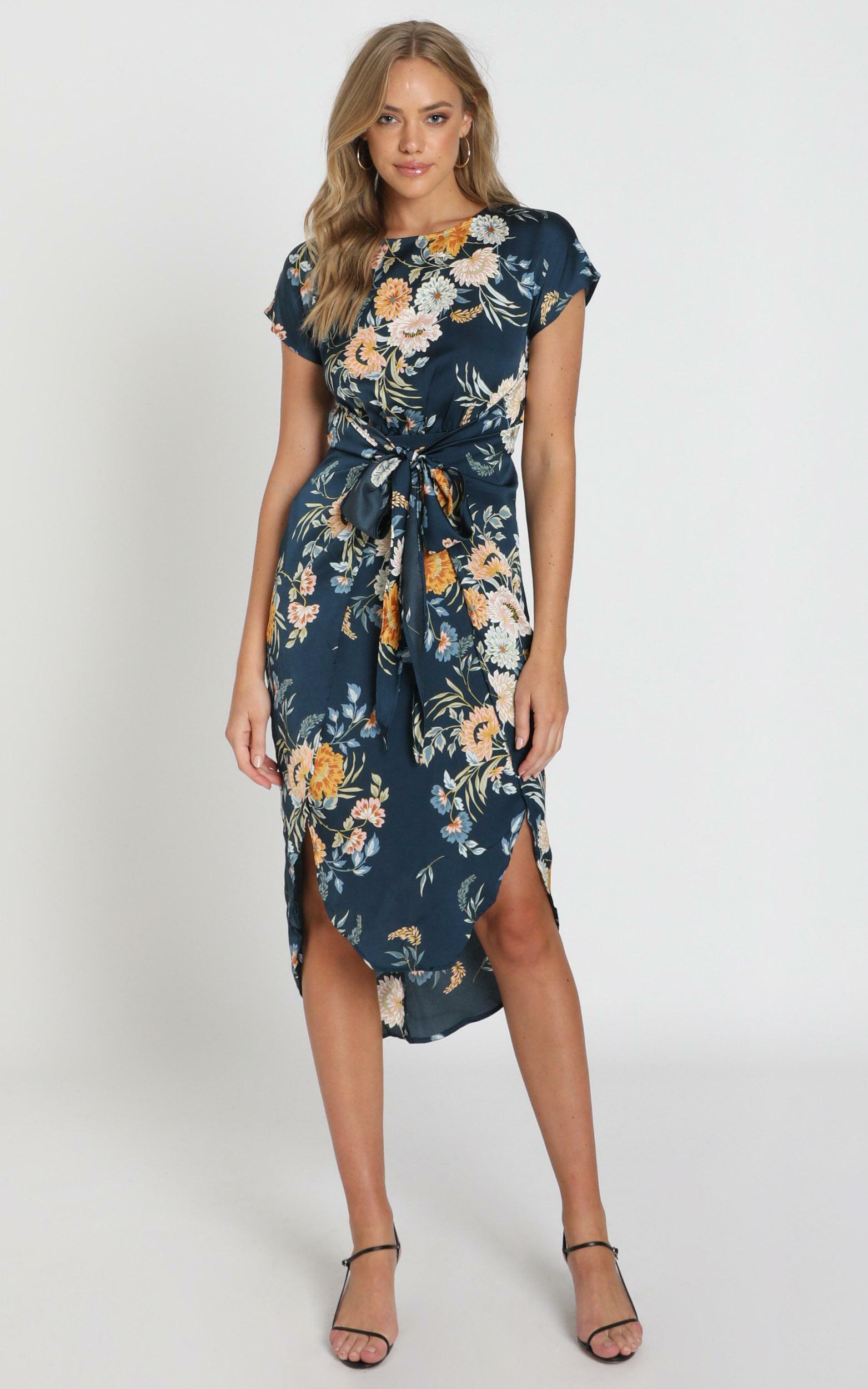 Woman in Power dress in navy floral - 20 (XXXXL), Navy, hi-res image number null