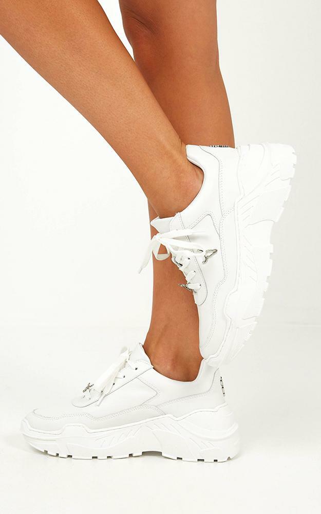 Windsor Smith - Carte Sneakers In White Leather | Showpo