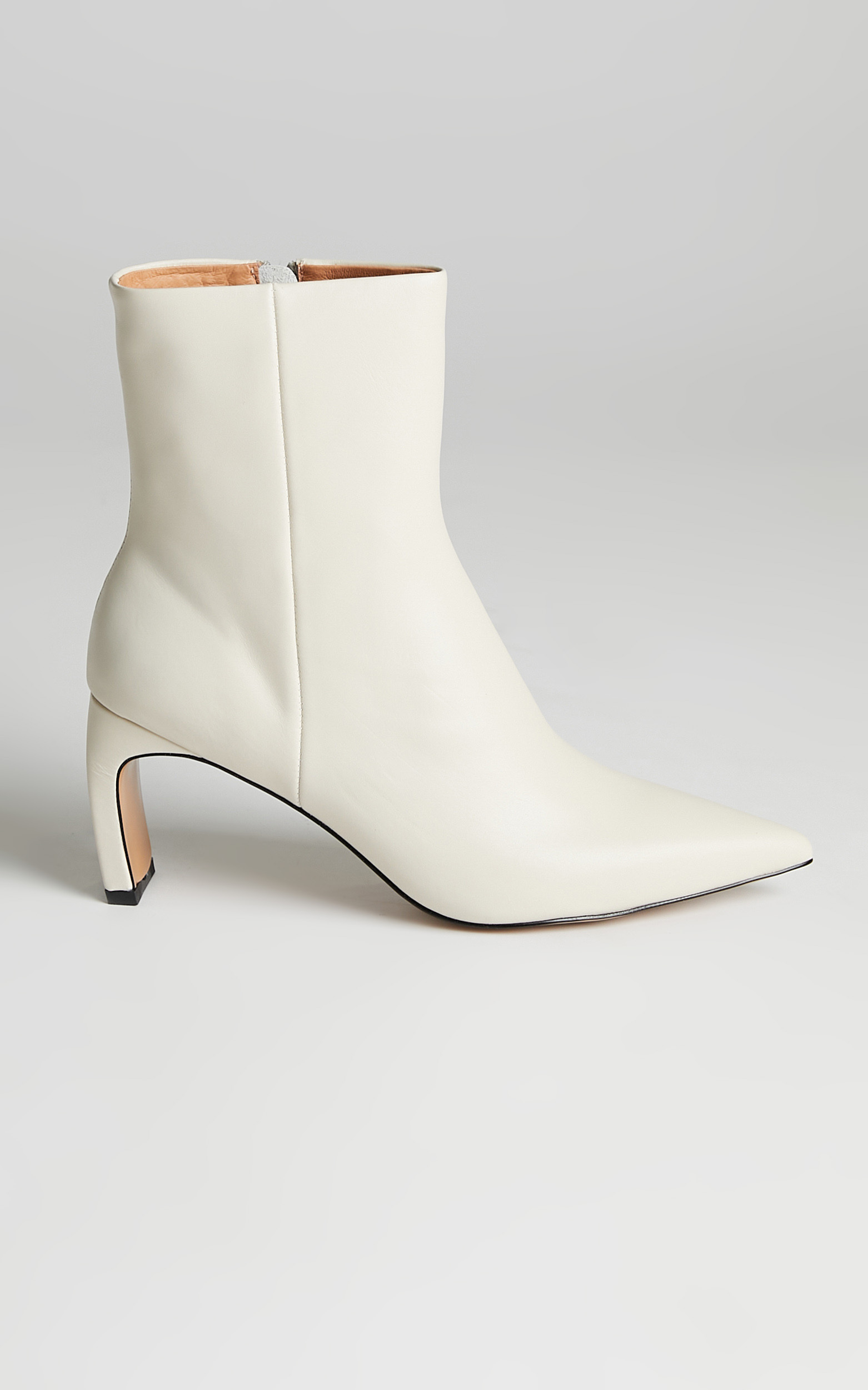 Alias Mae - Jameen Boots in Bone Leather - 10.5, WHT2, hi-res image number null