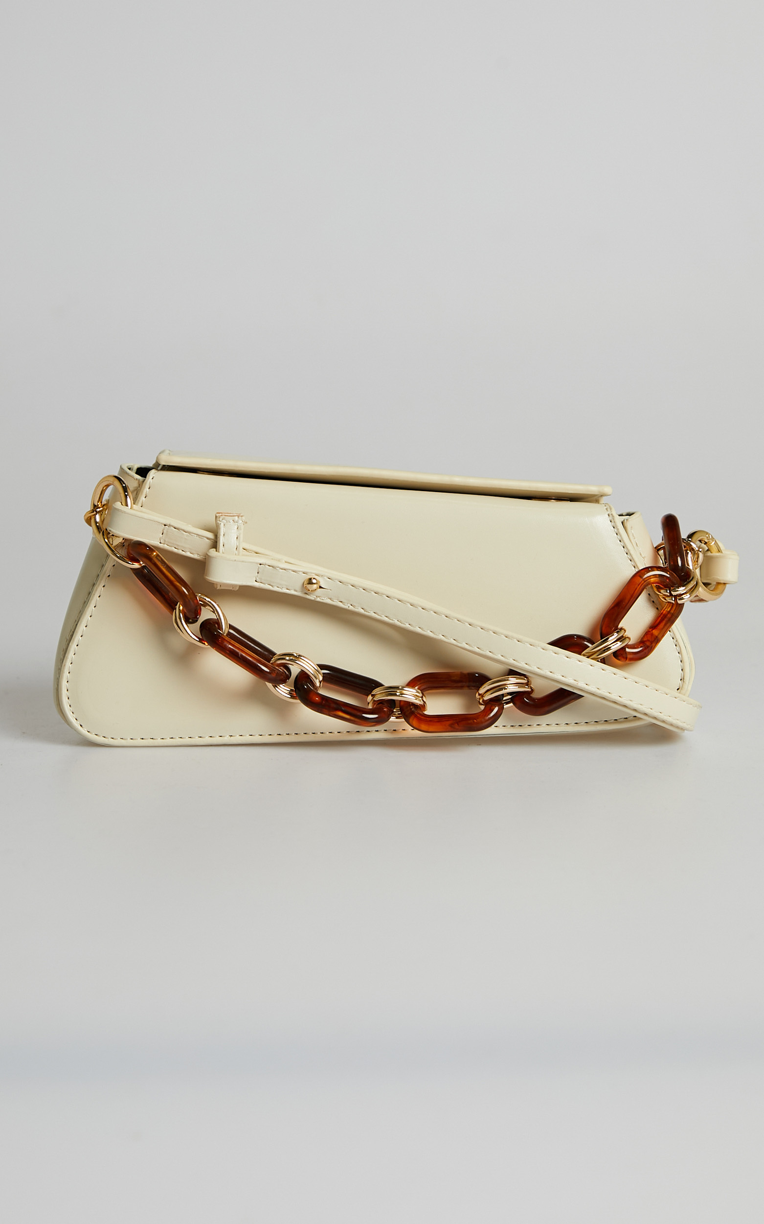 Shailene Chunky Chain Shoulder Bag in White - NoSize, WHT1, hi-res image number null
