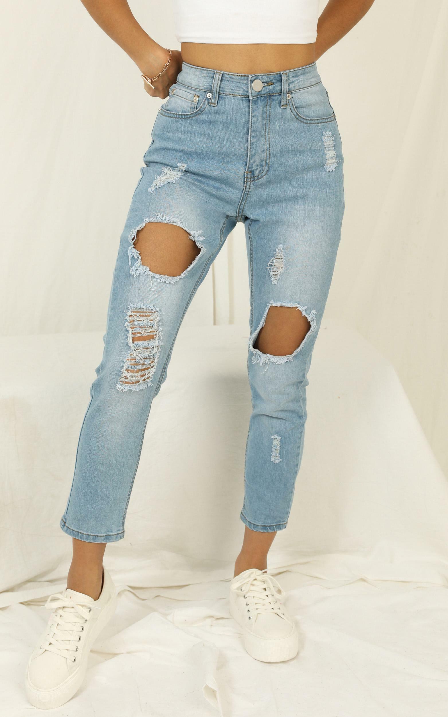 Georgia Mum Jeans In Mid Wash Denim | Showpo