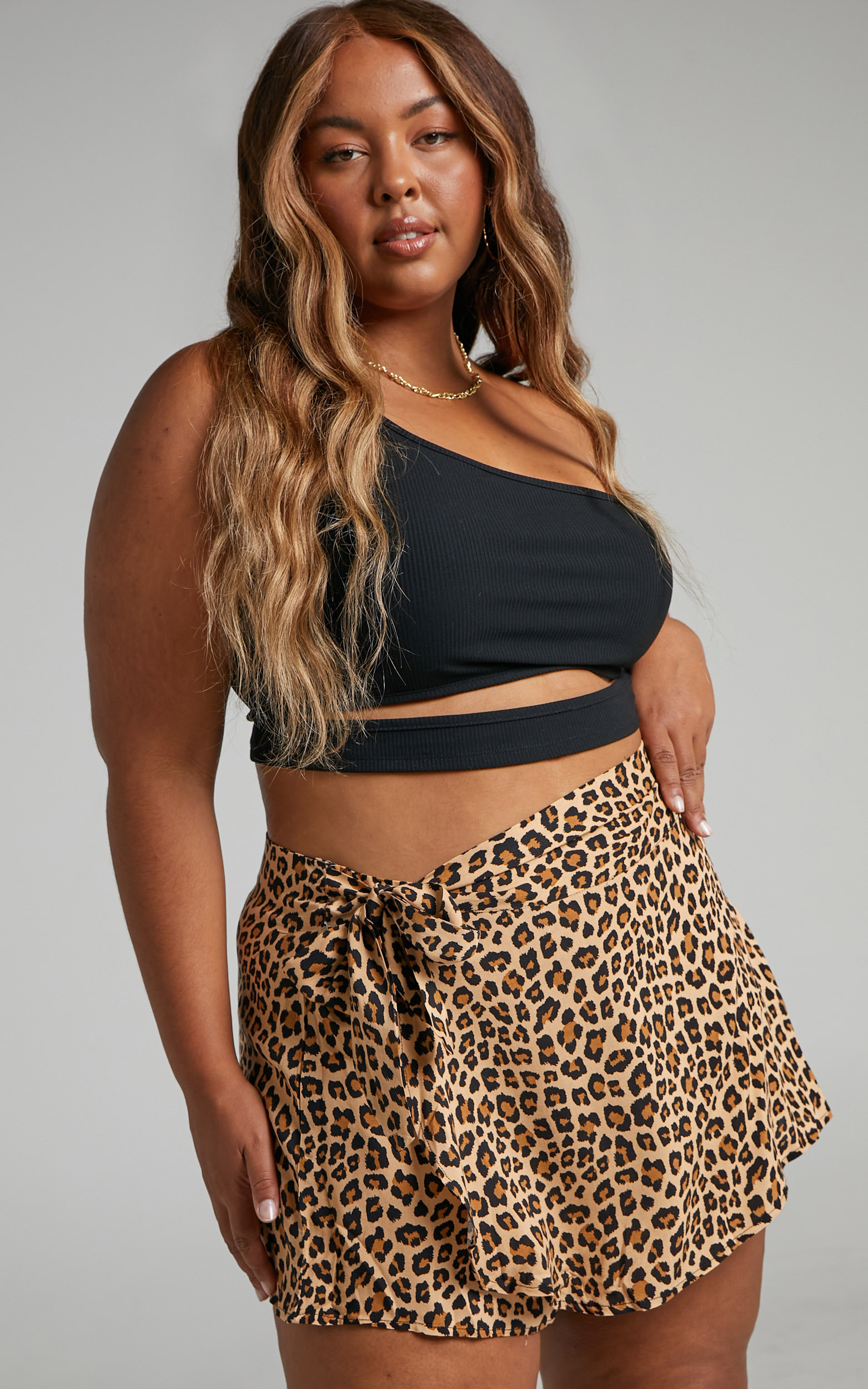 Virgetta Tie Front Wrap Shorts in Leopard Print - 04, BLK1, hi-res image number null