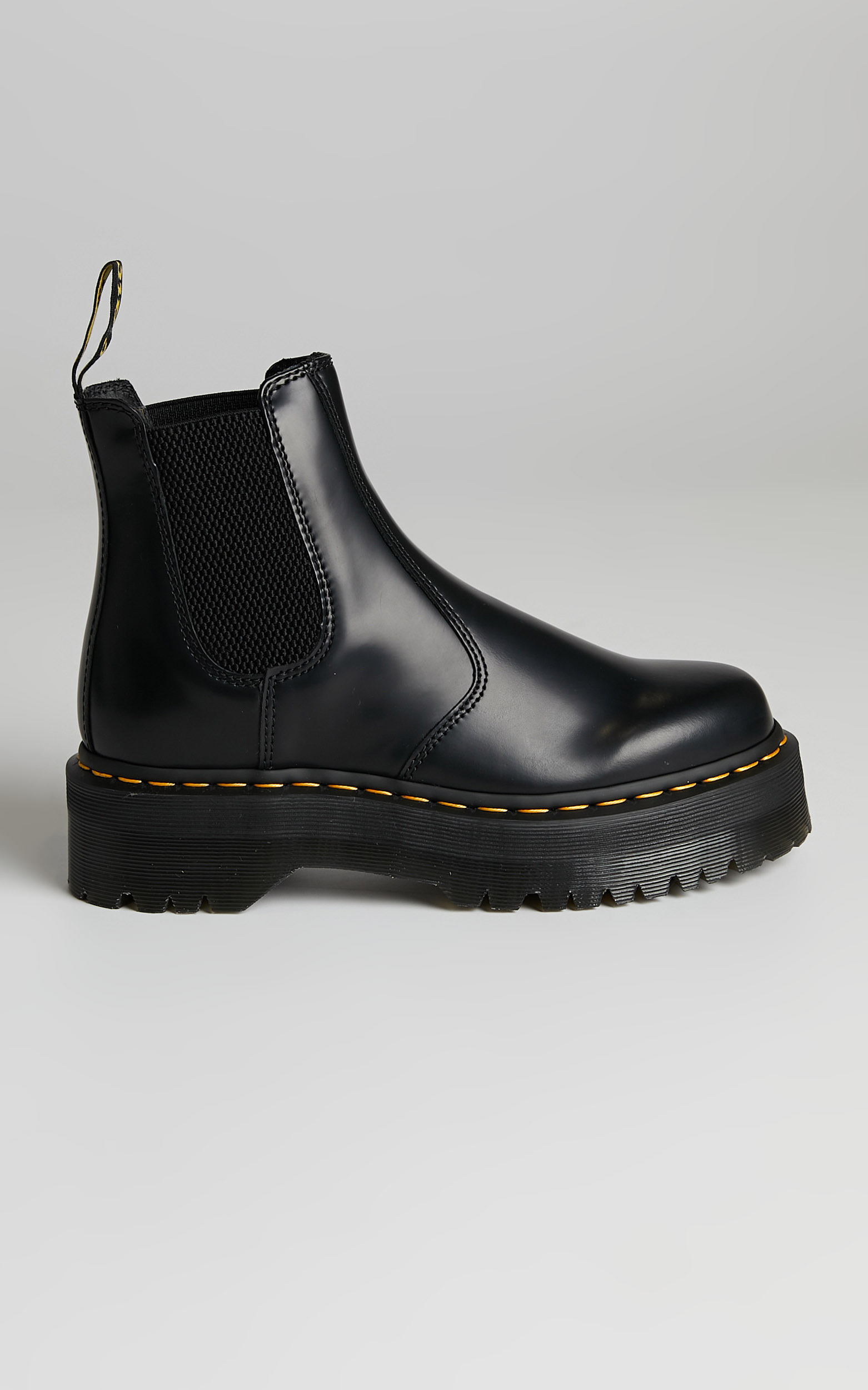 Dr. Martens - 2976 Quad Chelsea Boots in Black Polished Smooth - 05, BLK1, hi-res image number null
