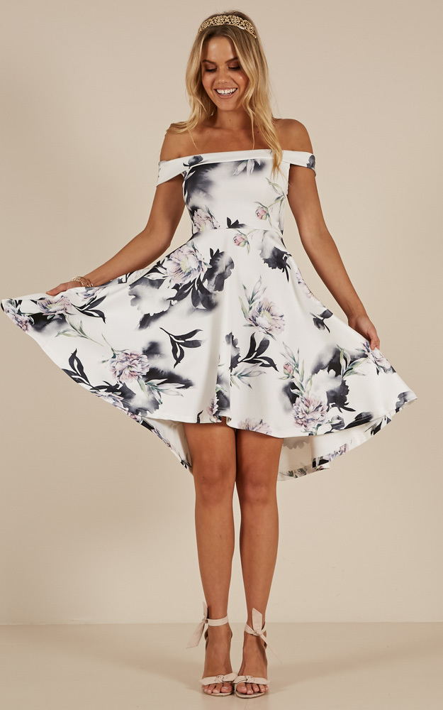 Arlo dress in white floral - 14 (XL), Grey, hi-res image number null