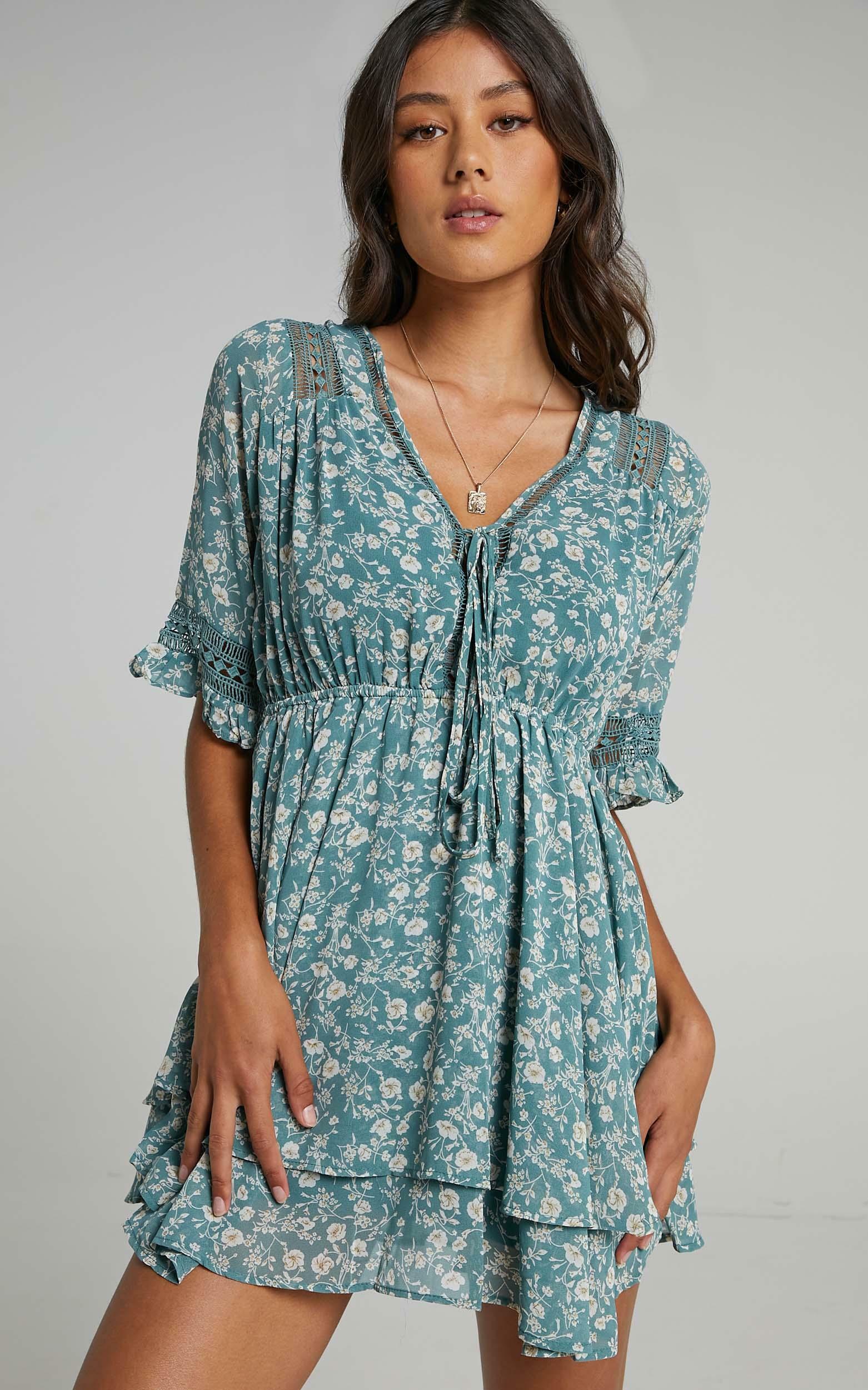 Creative Work Tie Front Mini Dress in Green Floral - 14, GRN1, hi-res image number null