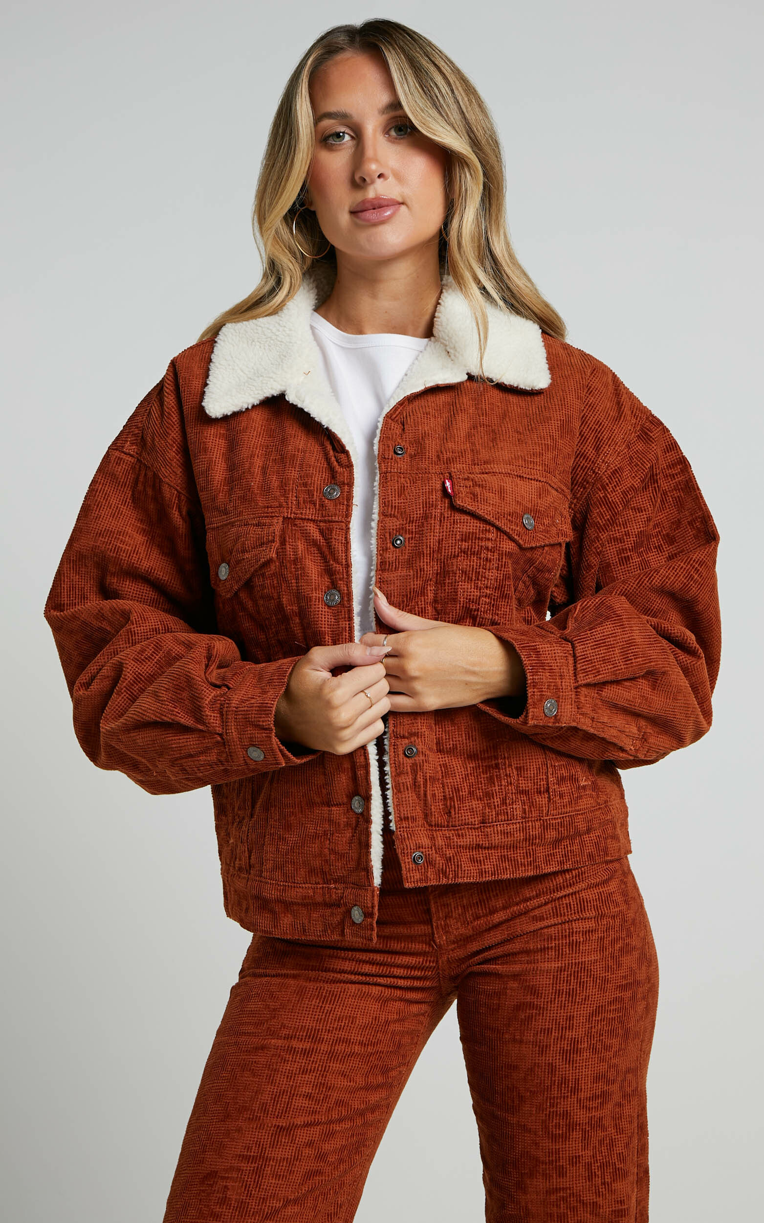 Levi's -  90S SHERPA TRUCKER in Ginger Bread - L, BRN1, hi-res image number null